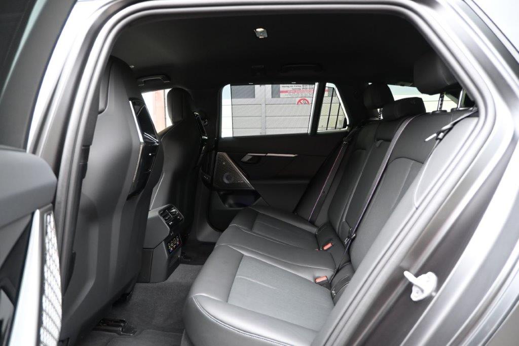 BMW 540d xDrive 48V Touring M Sport Pro Steptronic-image-22