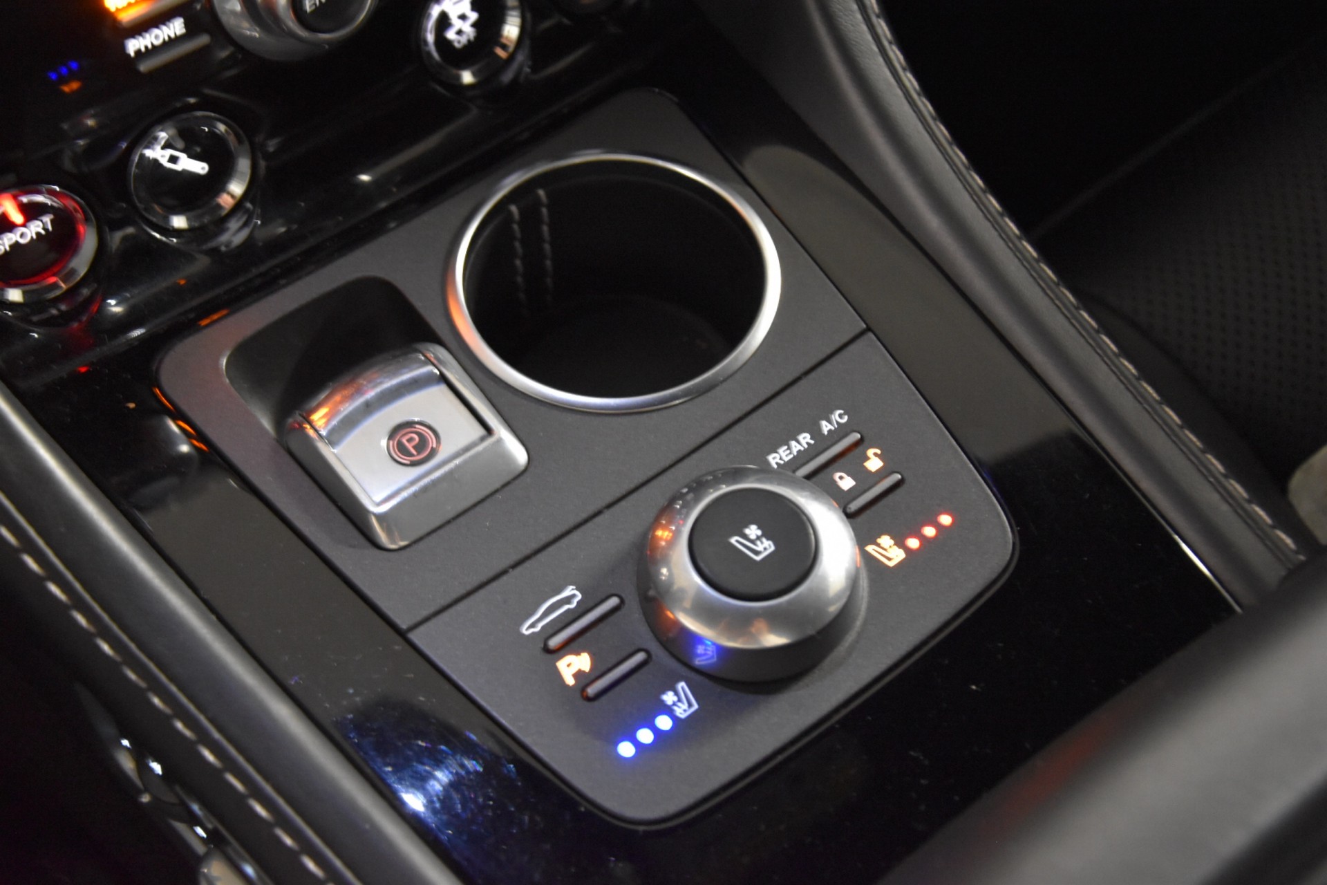 ASTON MARTIN Rapide S 5.9 V12 Touchtronic 2-image-18