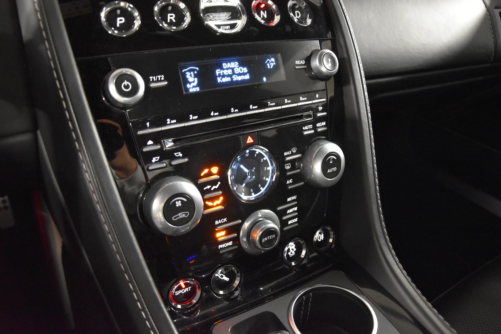 ASTON MARTIN Rapide S 5.9 V12 Touchtronic 2-image-17