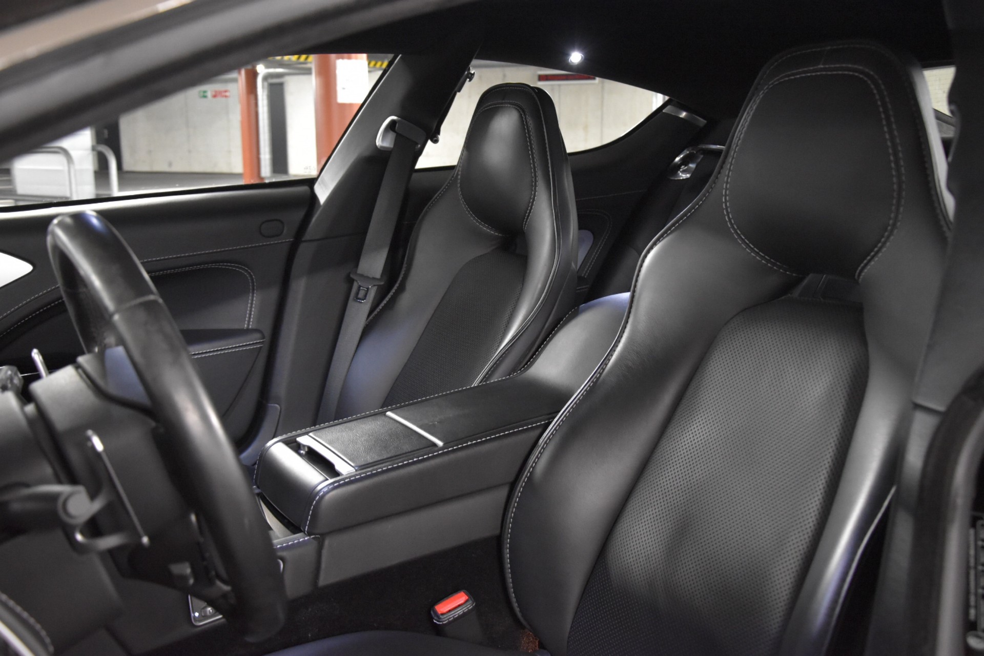 ASTON MARTIN Rapide S 5.9 V12 Touchtronic 2-image-23