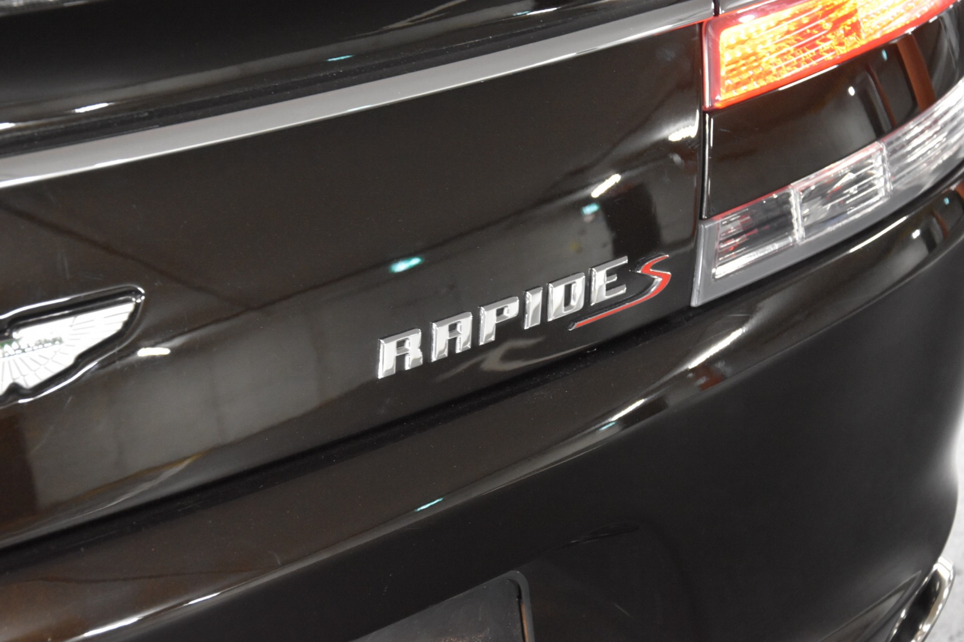 ASTON MARTIN Rapide S 5.9 V12 Touchtronic 2-image-7