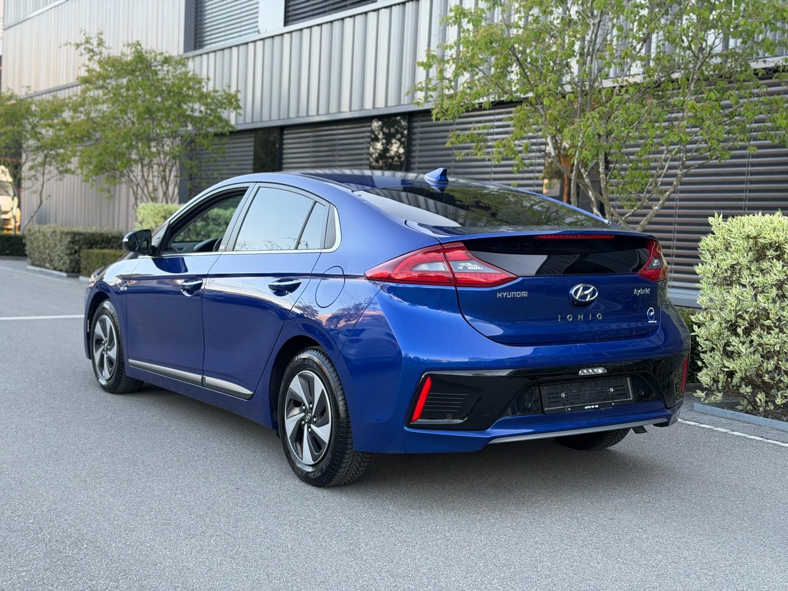 HYUNDAI Ioniq 1.6 GDi HEV Vertex DCT-image-6