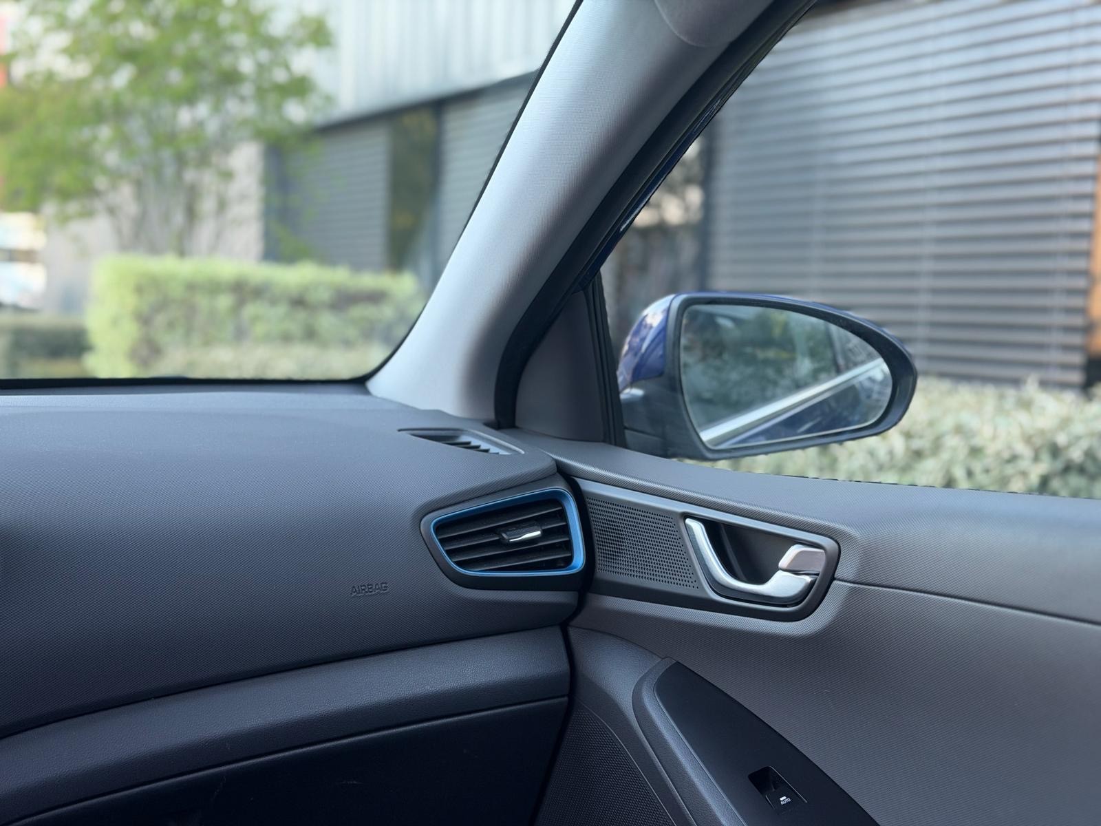 HYUNDAI Ioniq 1.6 GDi HEV Vertex DCT-image-10