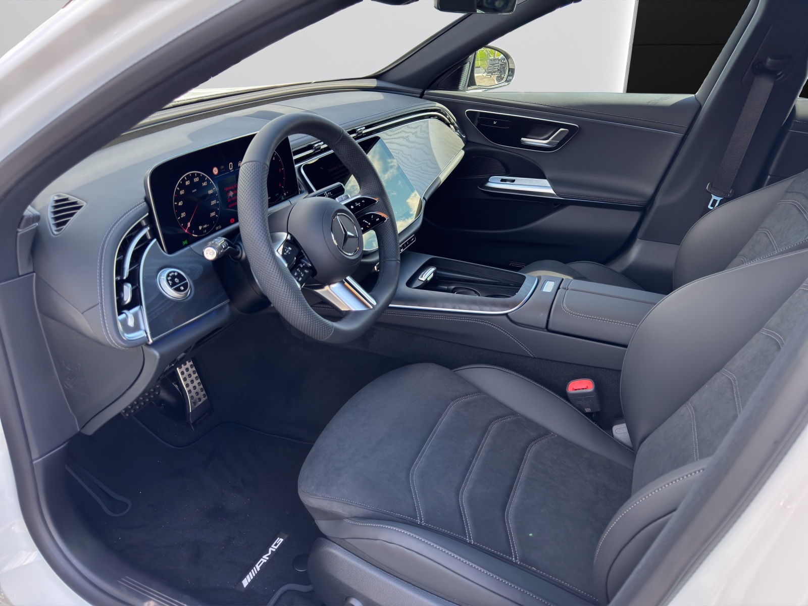 MERCEDES-BENZ E 220 d T 4Matic 9G-Tronic-image-7