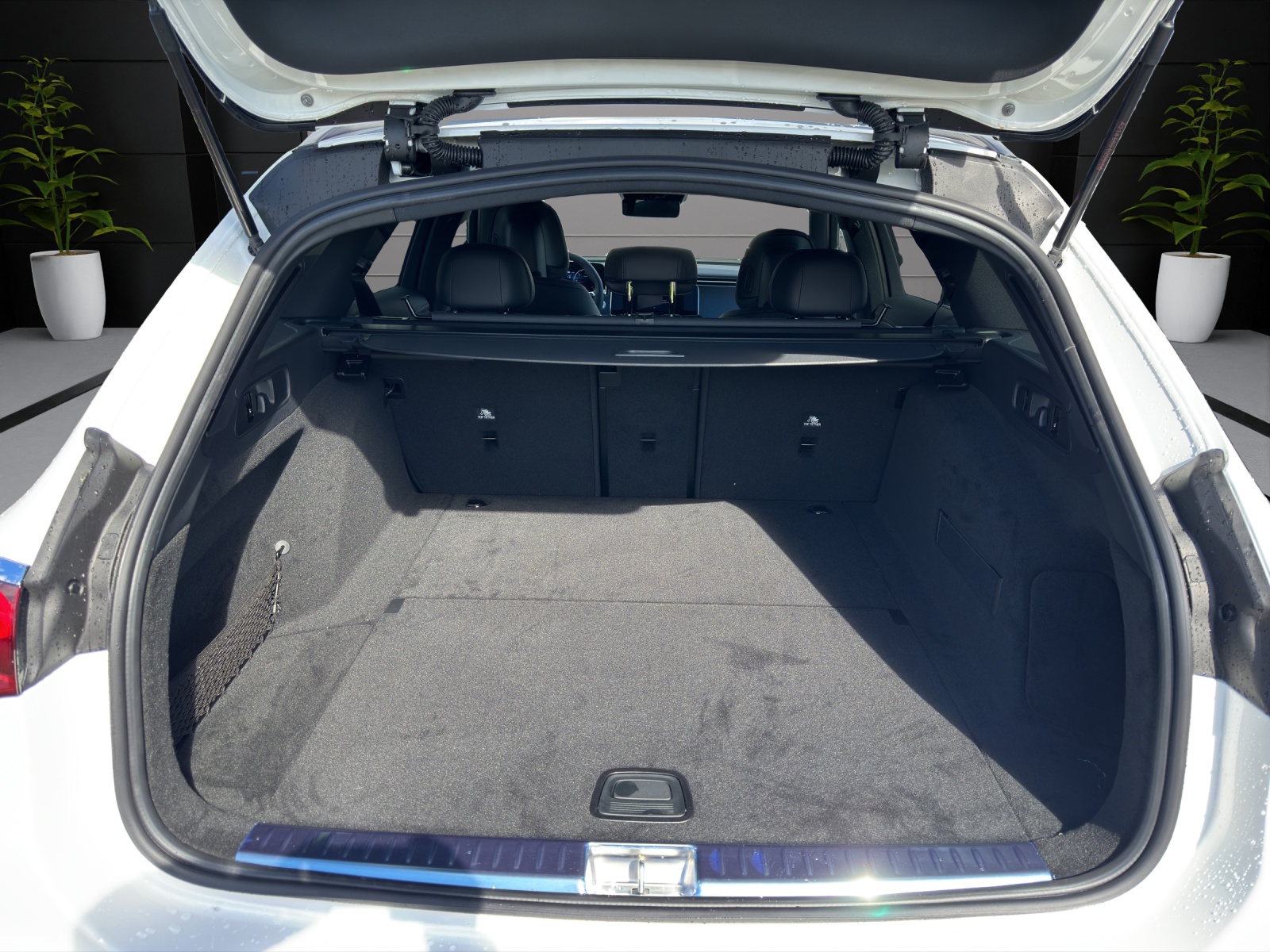 MERCEDES-BENZ E 220 d T 4Matic 9G-Tronic-image-5