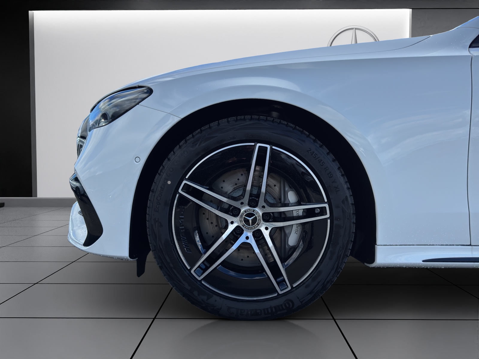 MERCEDES-BENZ E 220 d T 4Matic 9G-Tronic-image-6
