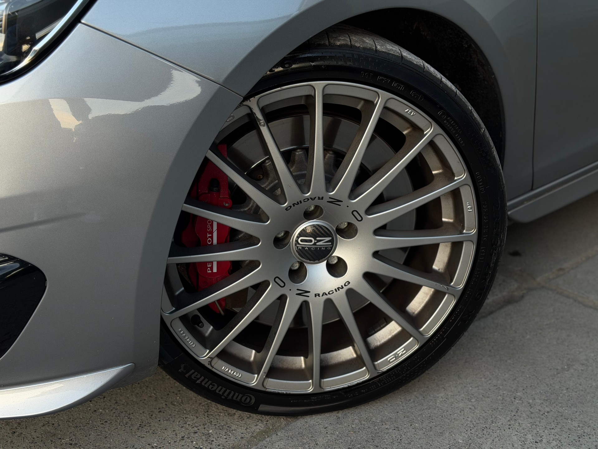 PEUGEOT 308 1.6 GTi-image-8