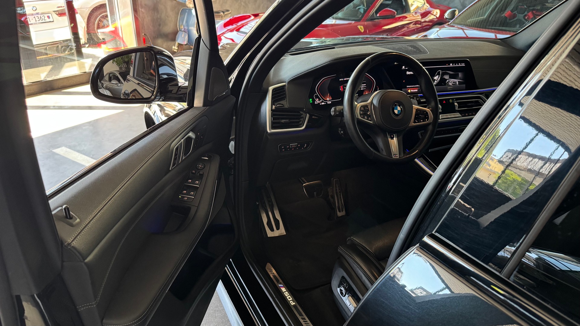 BMW X5 xDrive M50d Steptronic-image-4