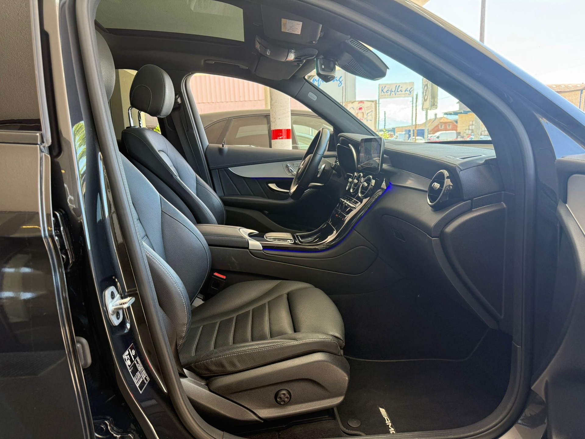 MERCEDES-BENZ GLC 300 de AMG Line 4Matic * Pano-Dach* *Gratis Service* *360 Kamera* 9G-Tronic-image-14