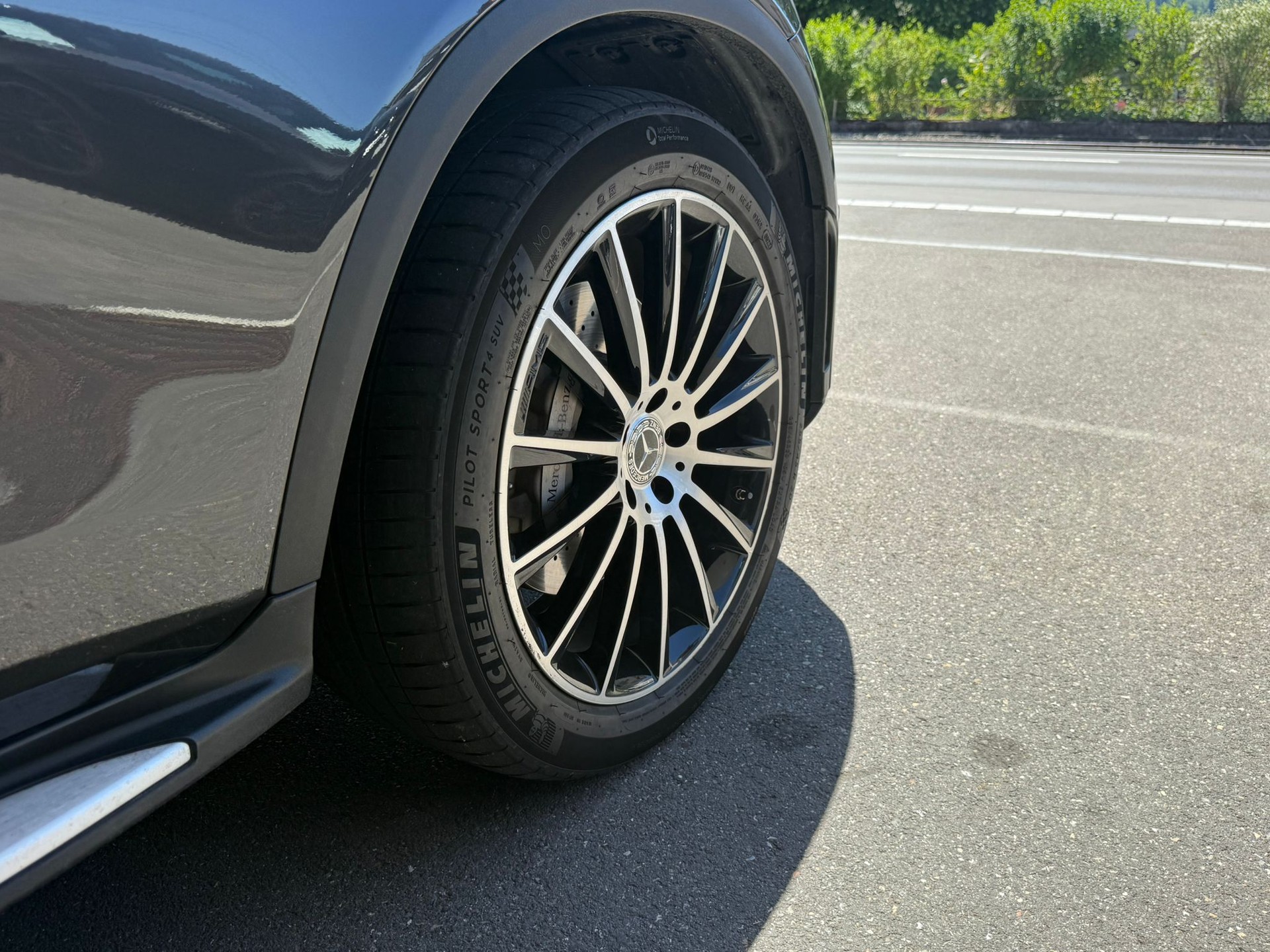 MERCEDES-BENZ GLC 300 de AMG Line 4Matic * Pano-Dach* *Gratis Service* *360 Kamera* 9G-Tronic-image-9