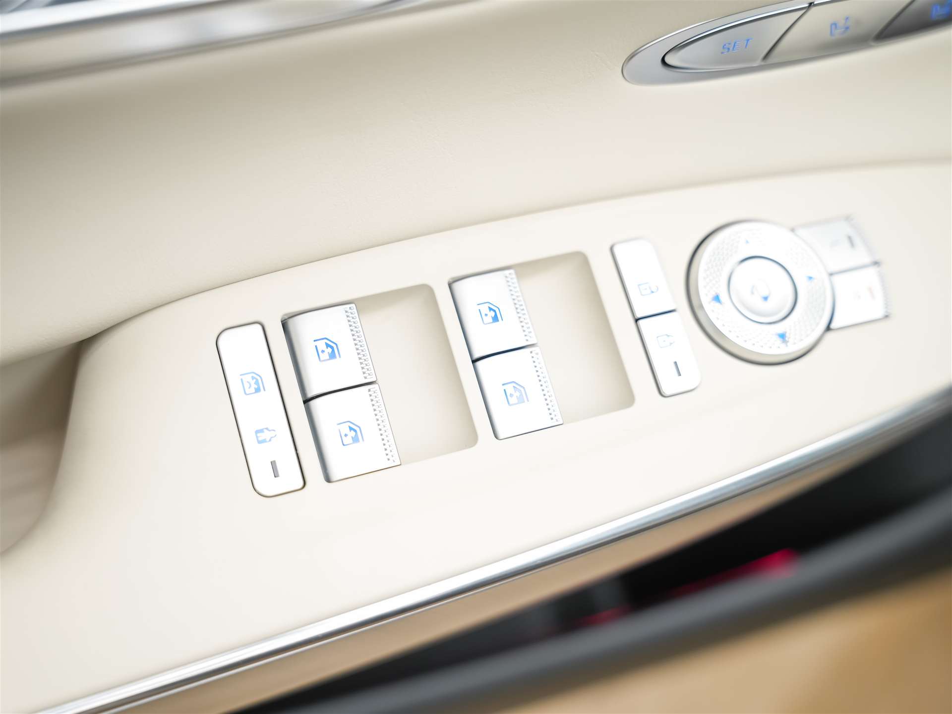 GENESIS GV70 2.5 TGDI Luxury AT8 AWD *Panorama*Lexicon*Massage*Sitzlüftung*-image-27