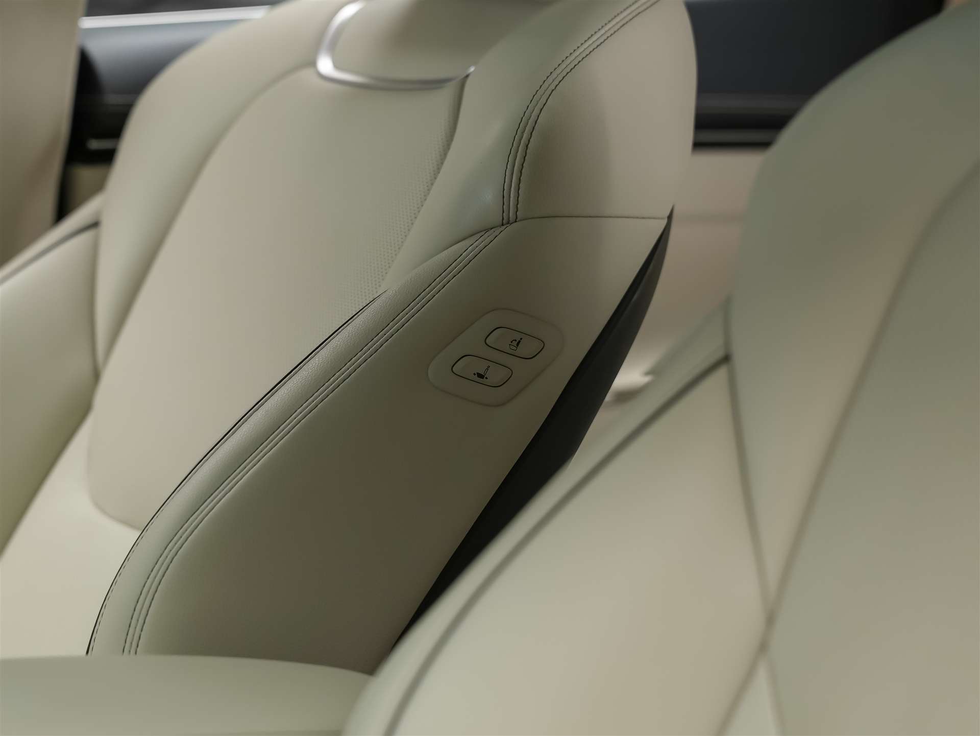 GENESIS GV70 2.5 TGDI Luxury AT8 AWD *Panorama*Lexicon*Massage*Sitzlüftung*-image-10