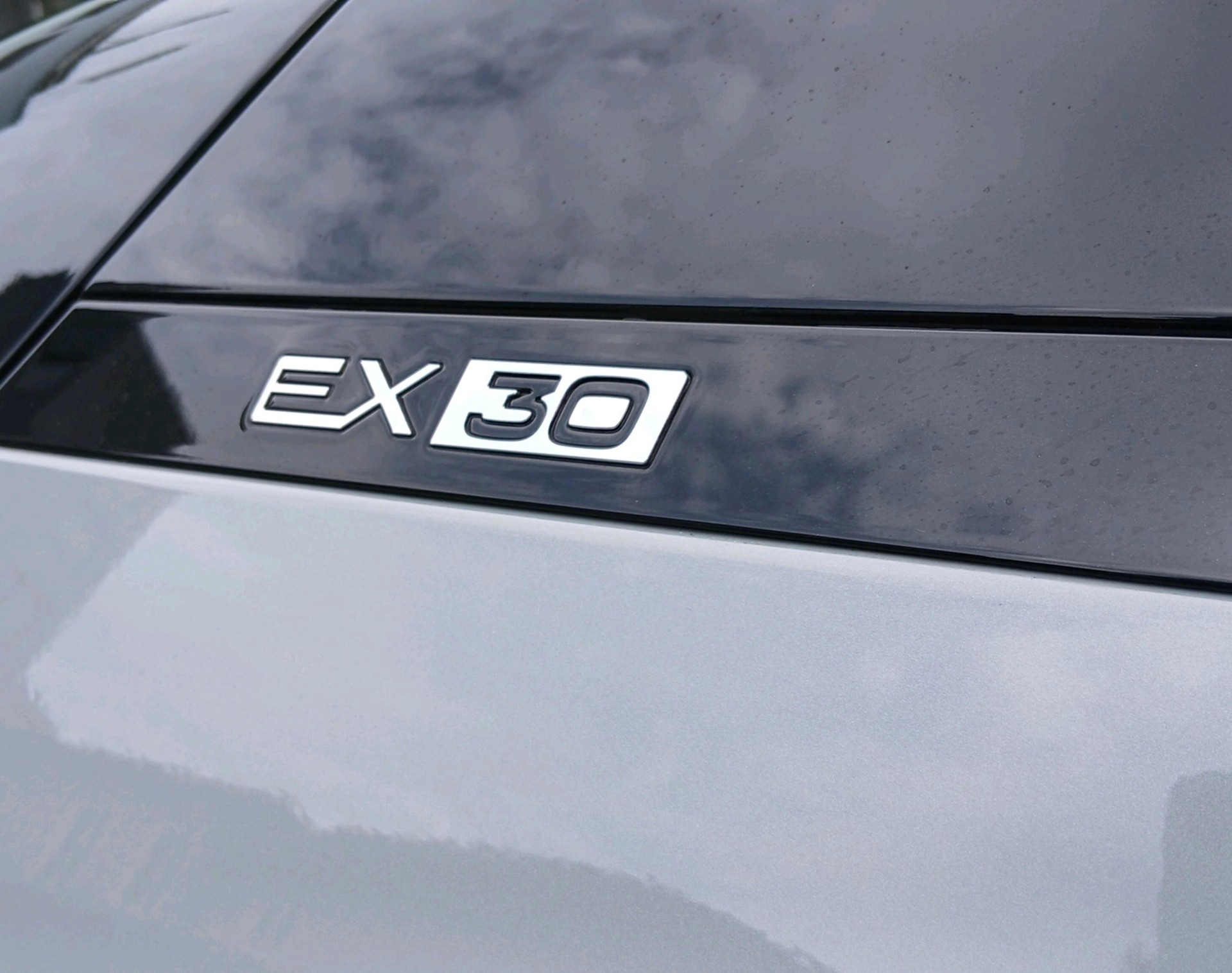 VOLVO EX 30 E60 Twin Ultra AWD-image-17