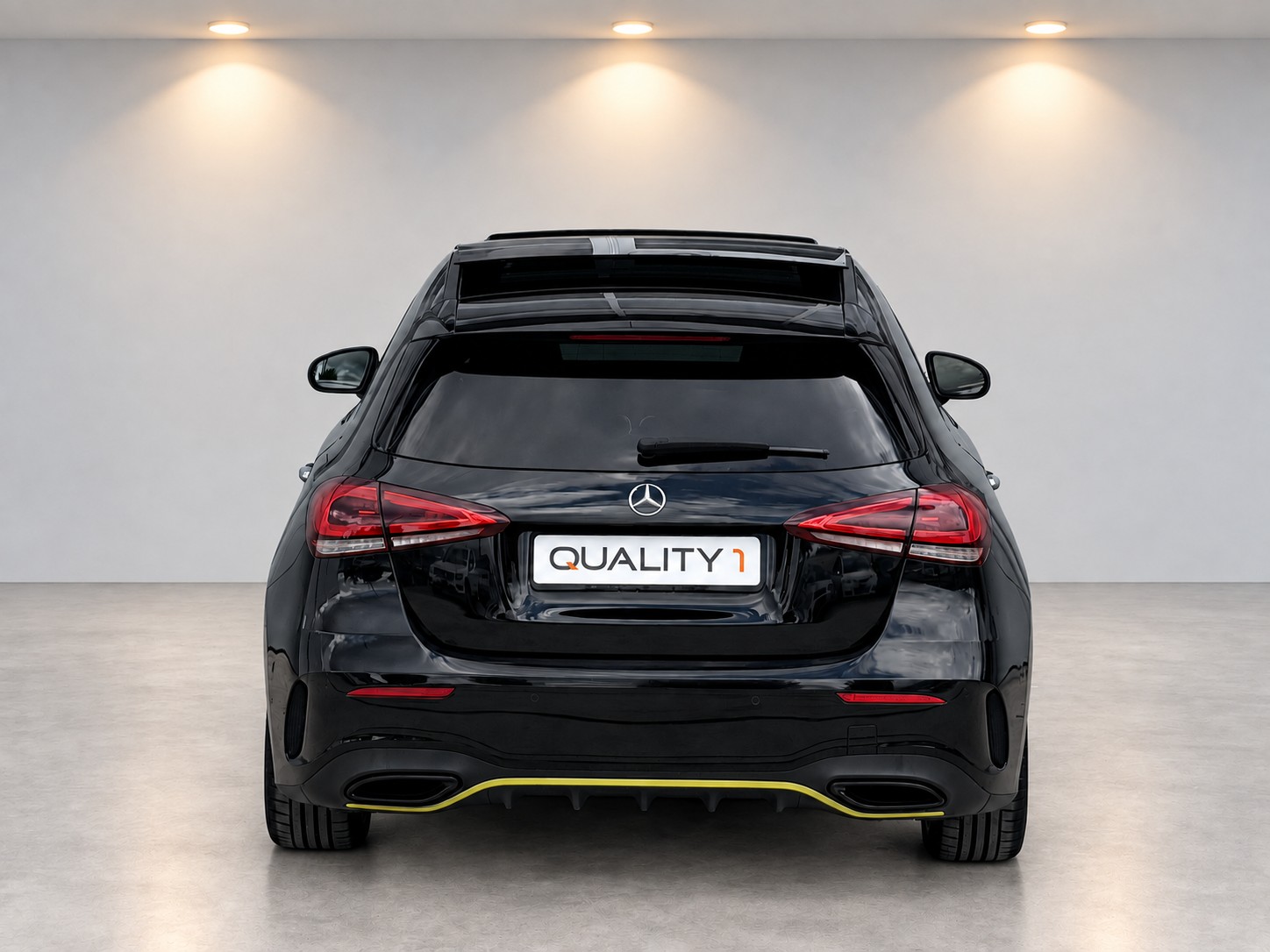 MERCEDES-BENZ A 250 4Matic AMG Line 4Matic 7G-DCT - Edition 1-image-4