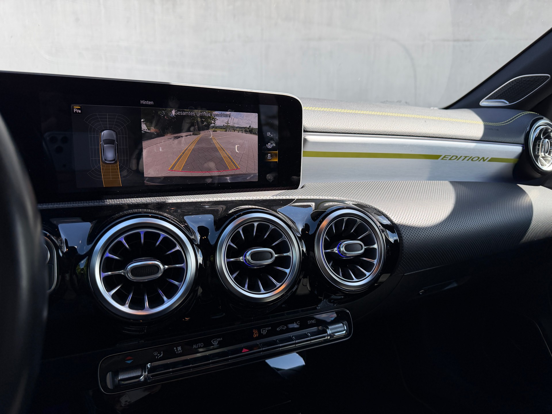 MERCEDES-BENZ A 250 4Matic AMG Line 4Matic 7G-DCT-image-11