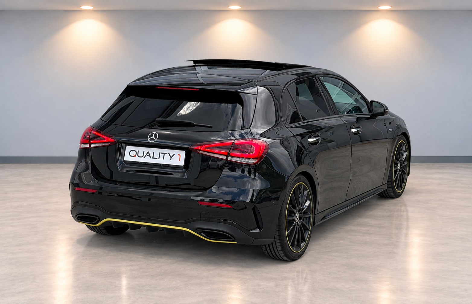 MERCEDES-BENZ A 250 4Matic AMG Line 4Matic 7G-DCT - Edition 1-image-5