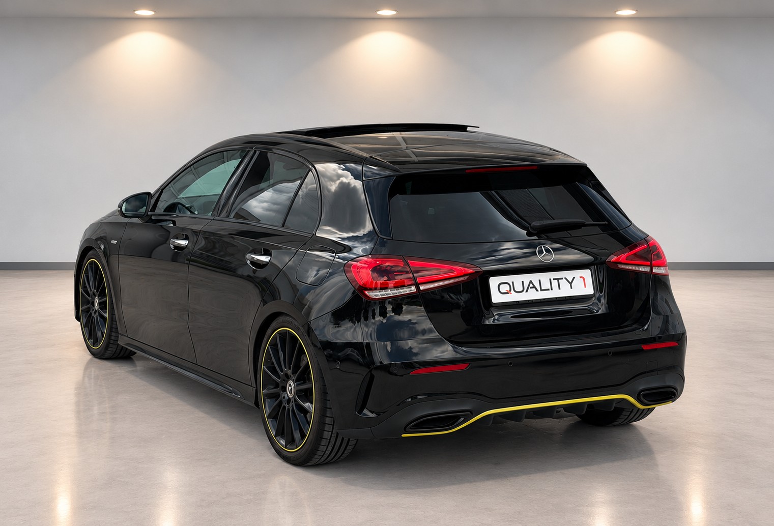 MERCEDES-BENZ A 250 4Matic AMG Line 4Matic 7G-DCT - Edition 1-image-3
