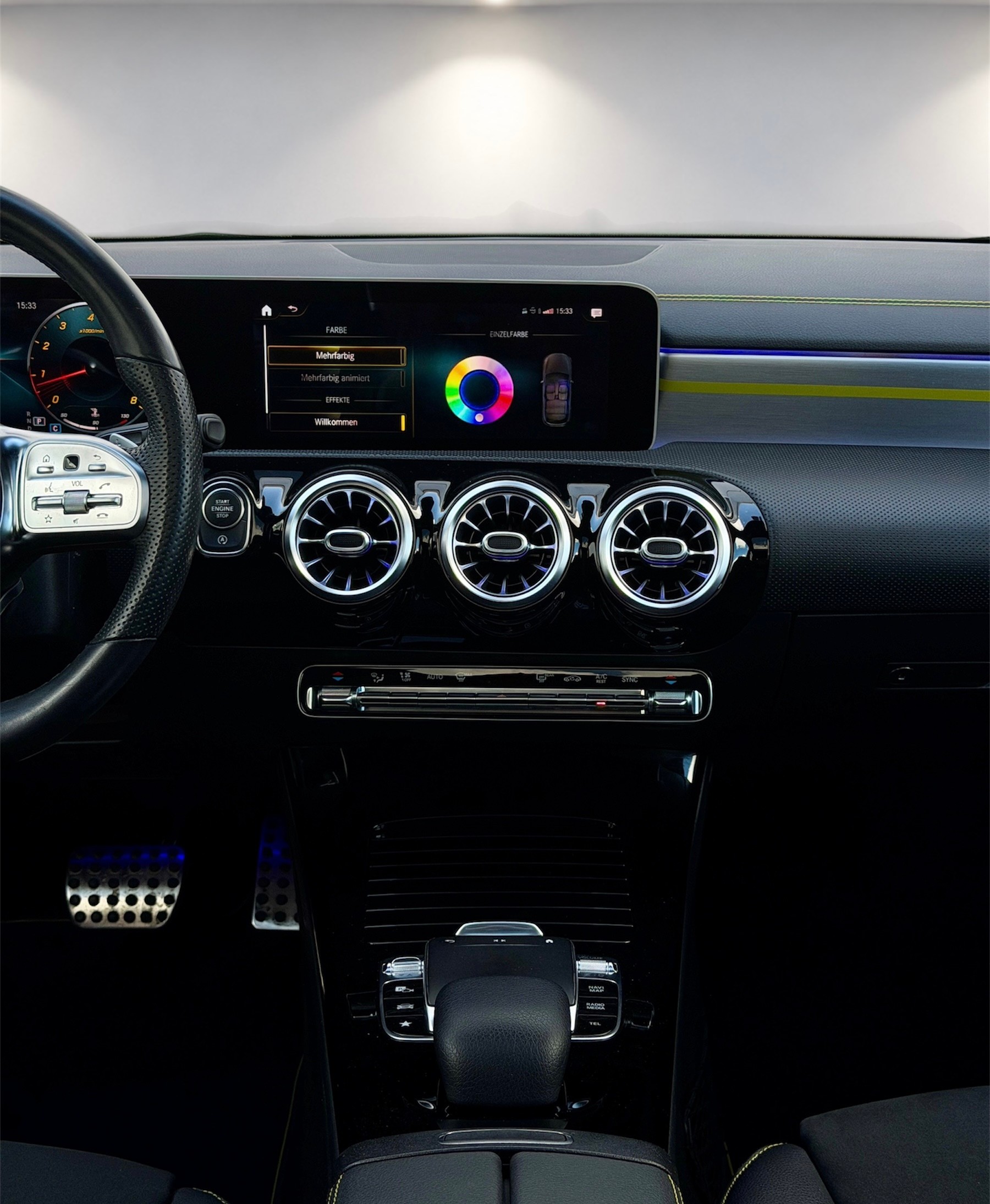 MERCEDES-BENZ A 250 4Matic AMG Line 4Matic 7G-DCT - Edition 1-image-11