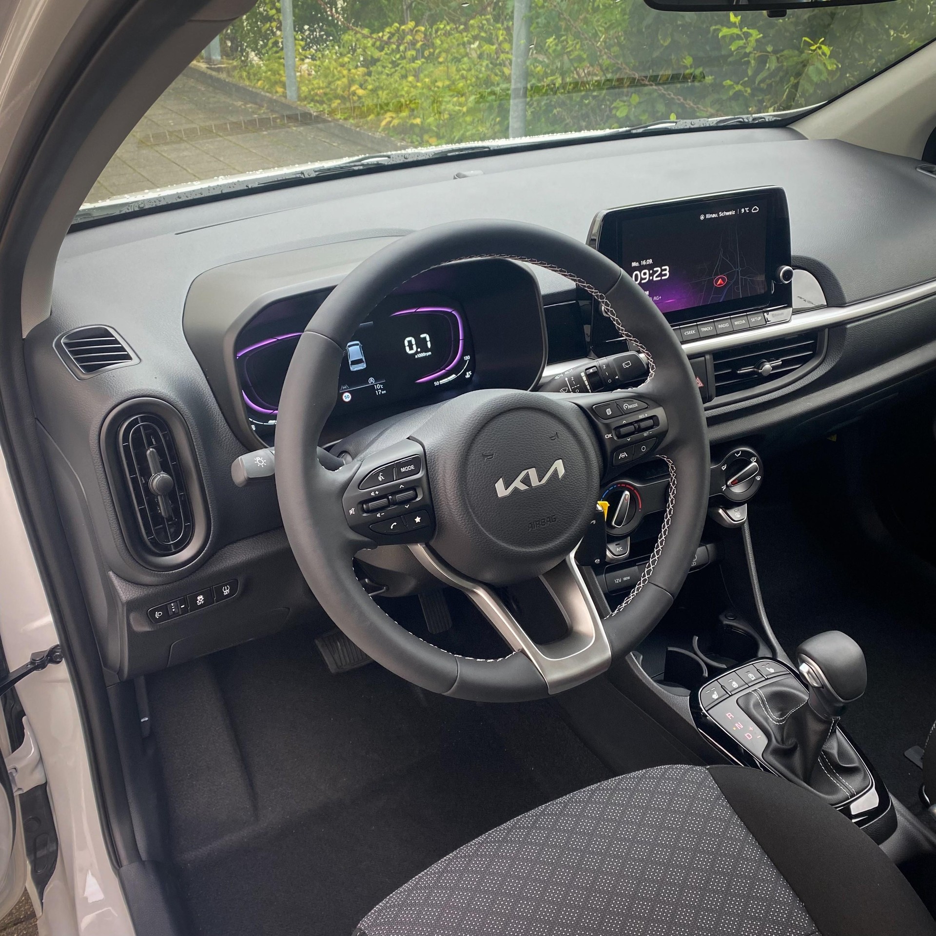 KIA Picanto 1.0 GDi First Edition-image-3