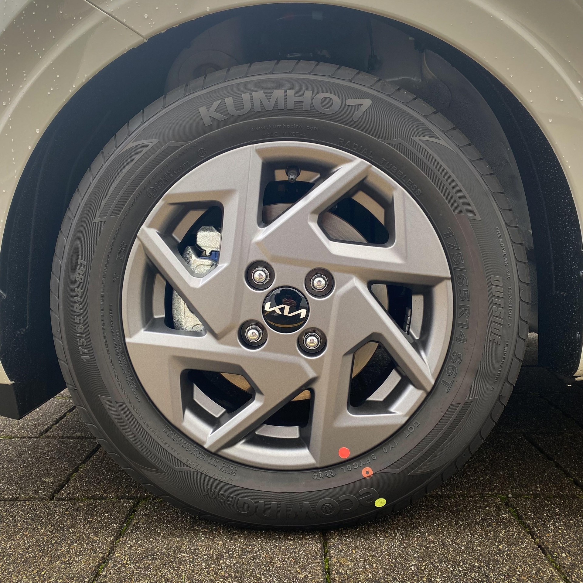 KIA Picanto 1.0 GDi First Edition-image-2