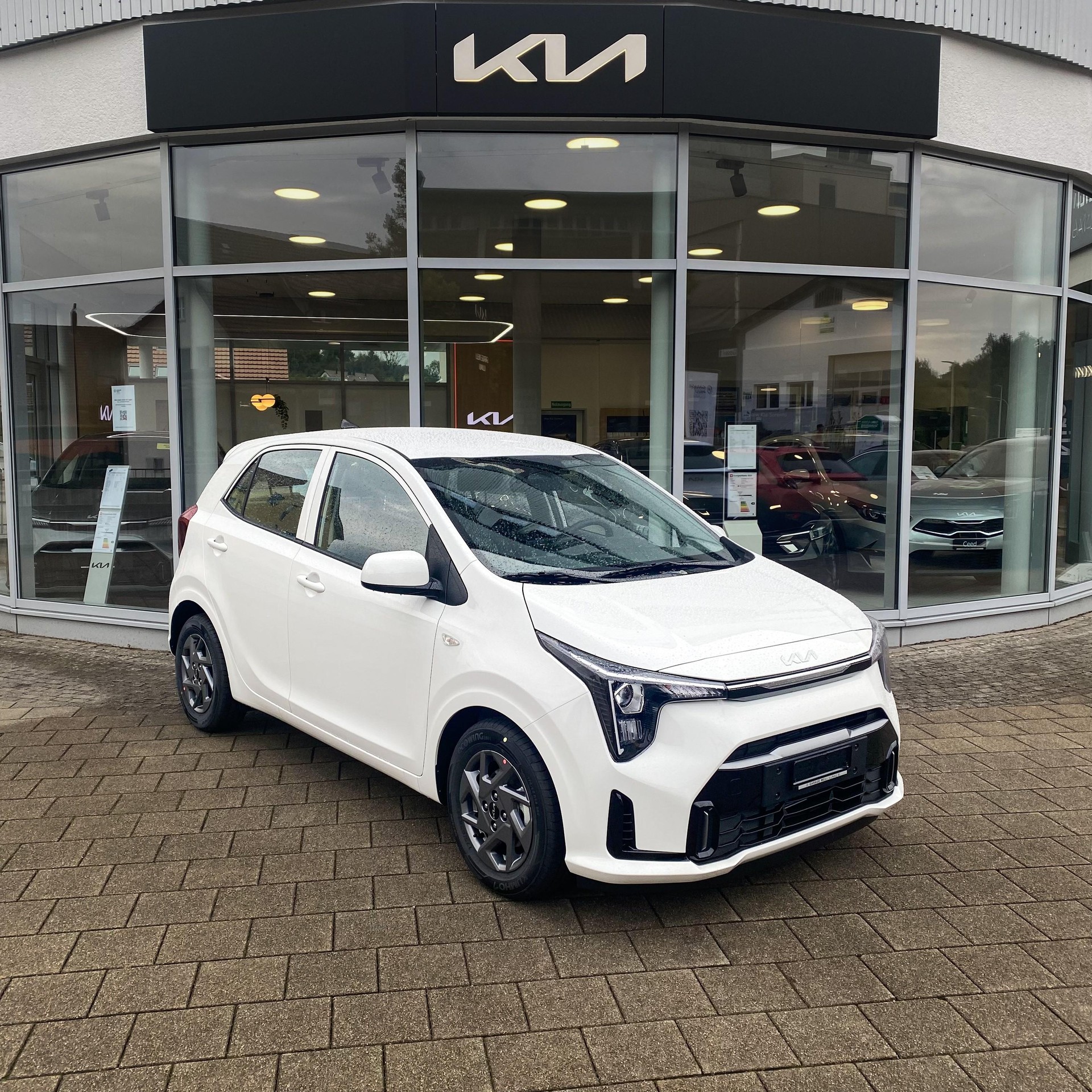 KIA Picanto 1.0 GDi First Edition-image-0