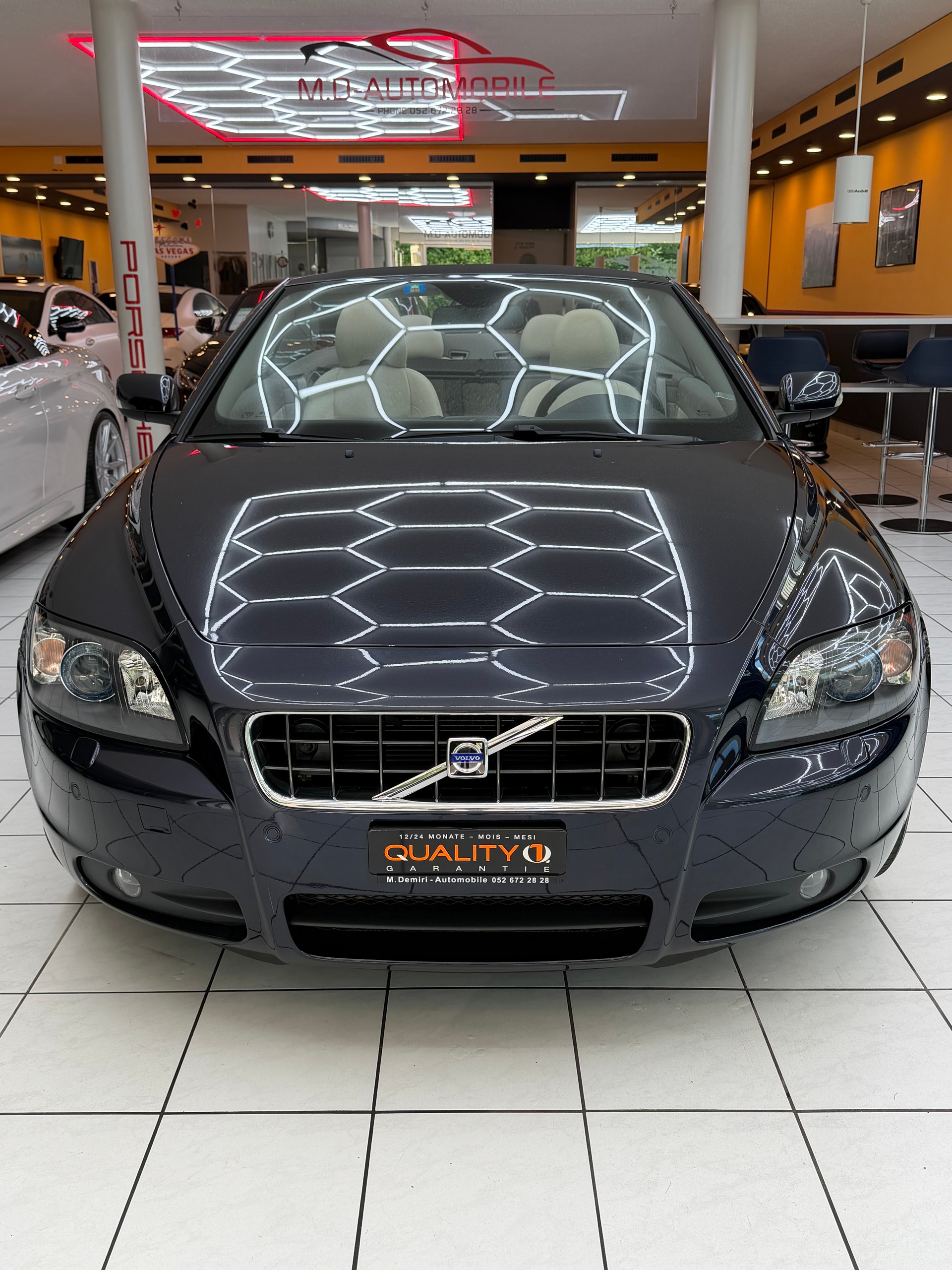 VOLVO C70 Cabriolet 2.5 20V T5 220 Summum-image-2