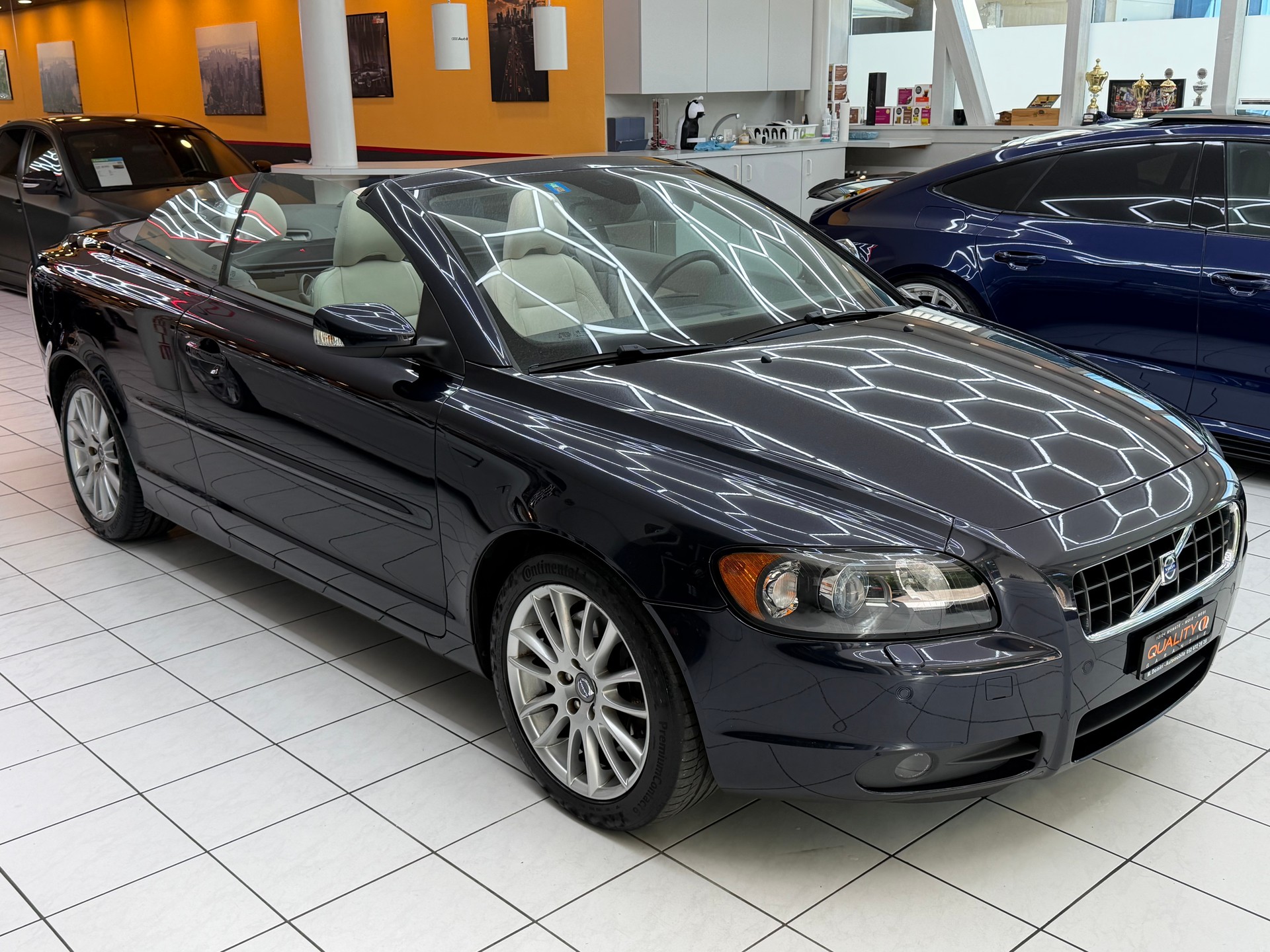VOLVO C70 Cabriolet 2.5 20V T5 220 Summum-image-1