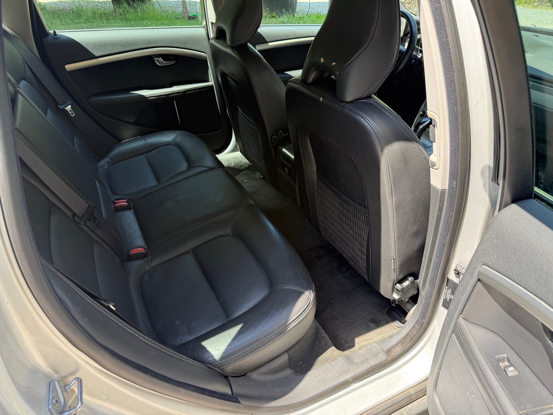 VOLVO XC70 D4 AWD Momentum Geartronic-image-10