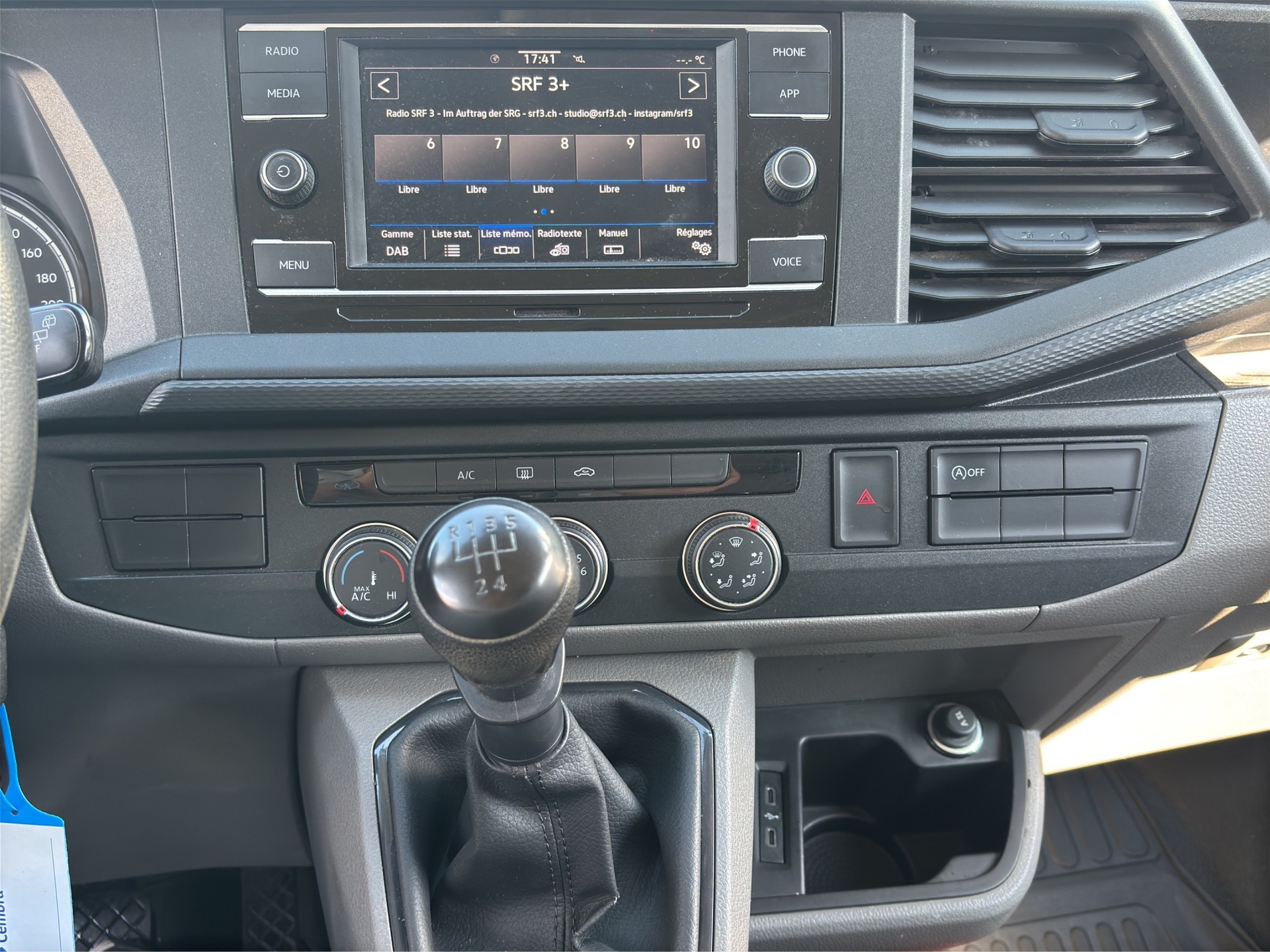 VW T6.1 2.0 TDI-image-11