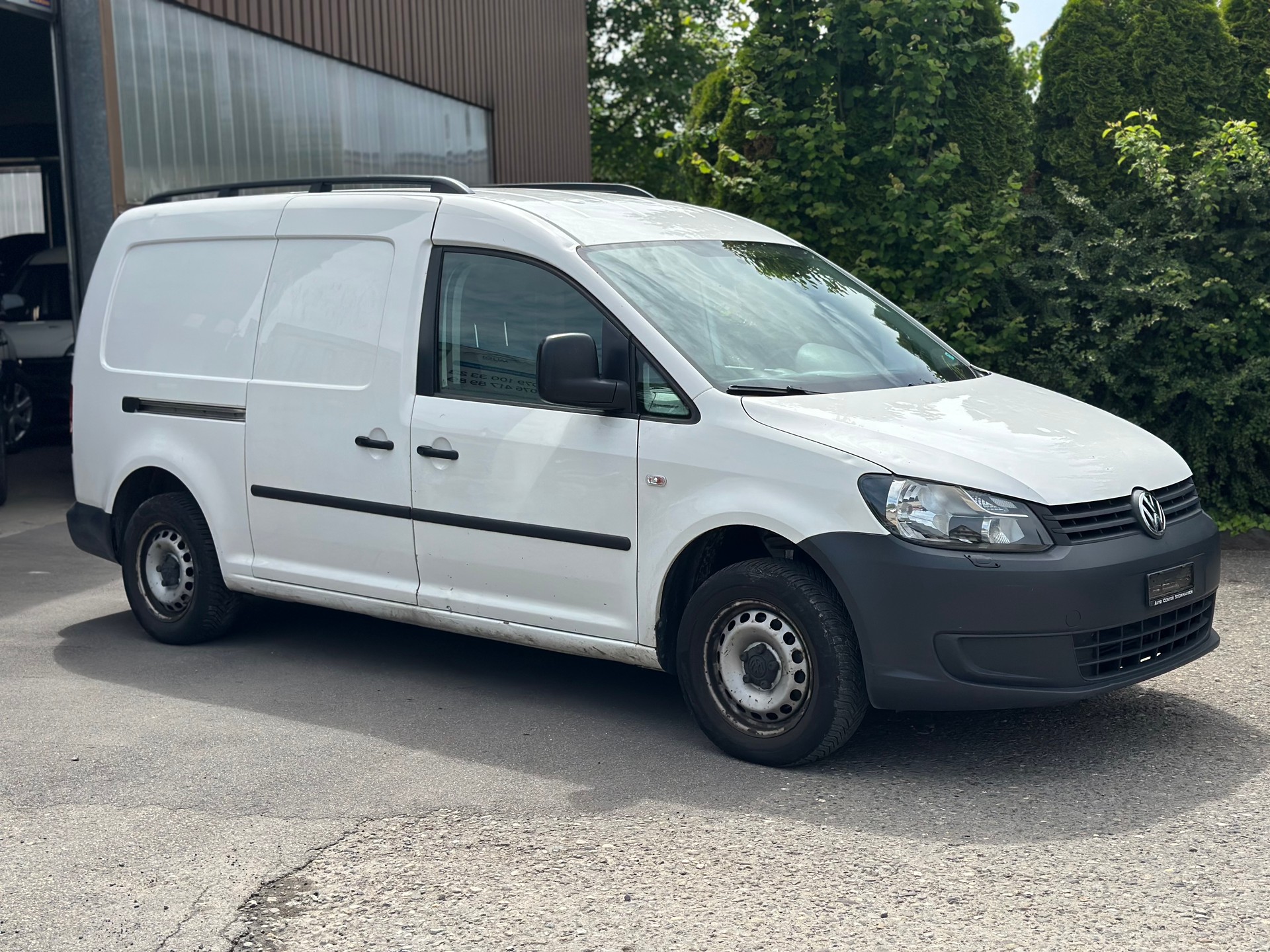 VW Caddy Maxi 1.6 TDI Blue Motion Technology-image-1
