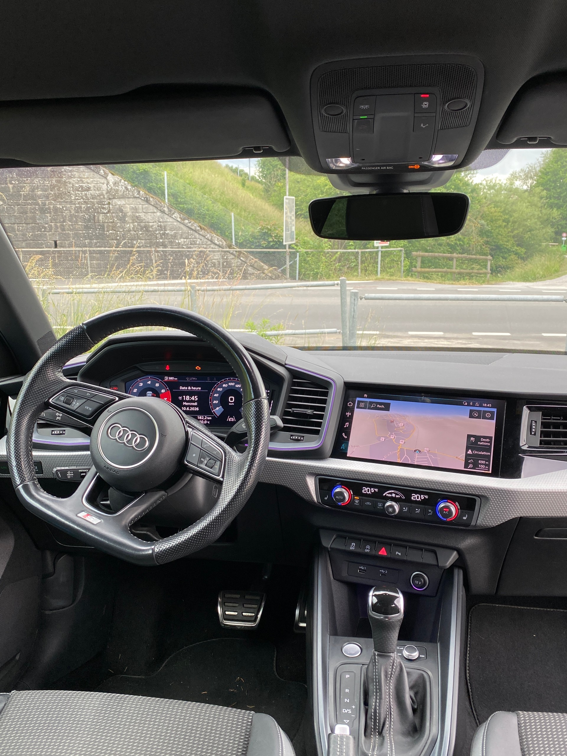 AUDI A1 Sportback 30 TFSI S Line S-tronic-image-8