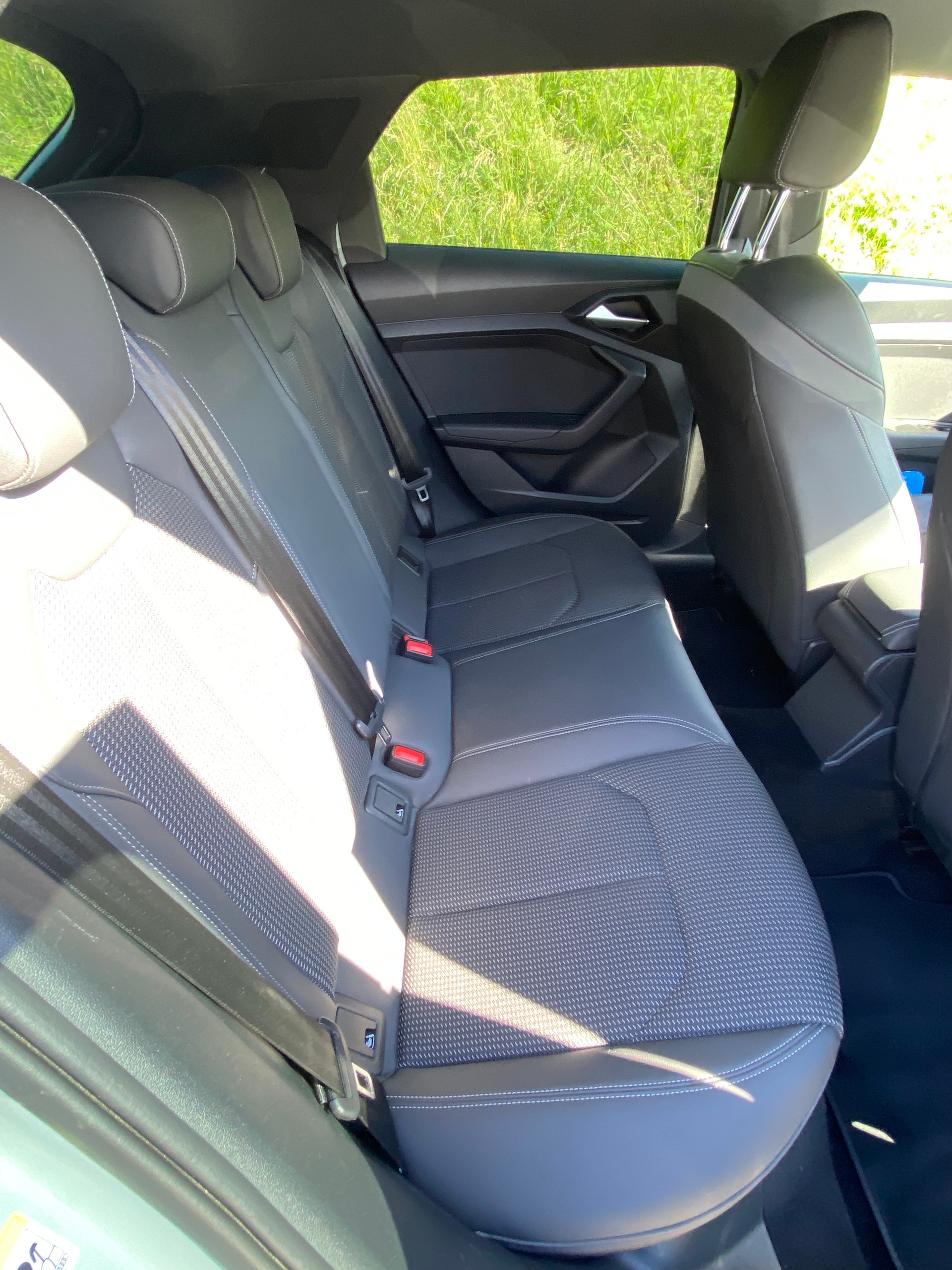 AUDI A1 Sportback 30 TFSI S Line S-tronic-image-6