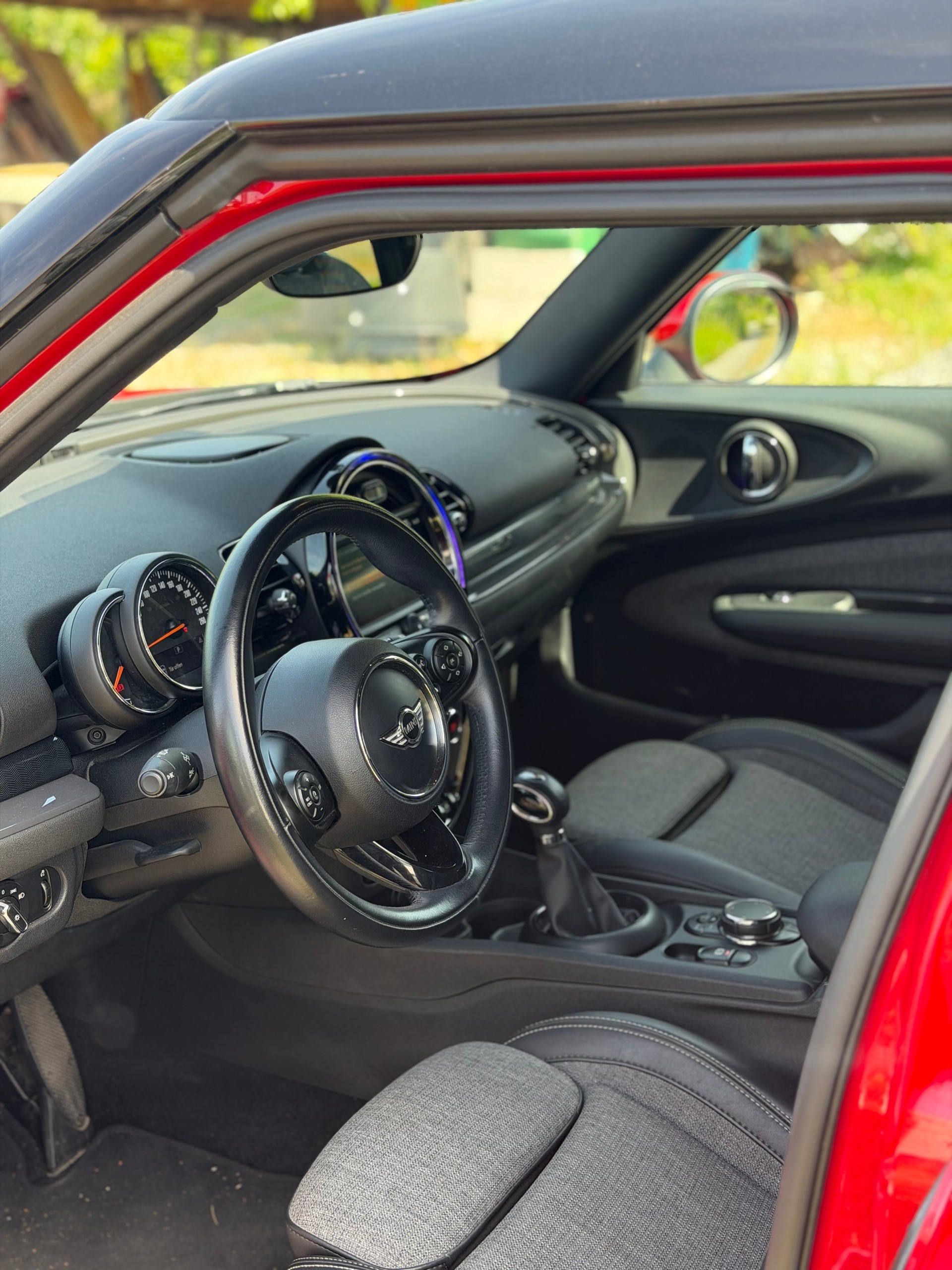 MINI CLUBMAN-image-5