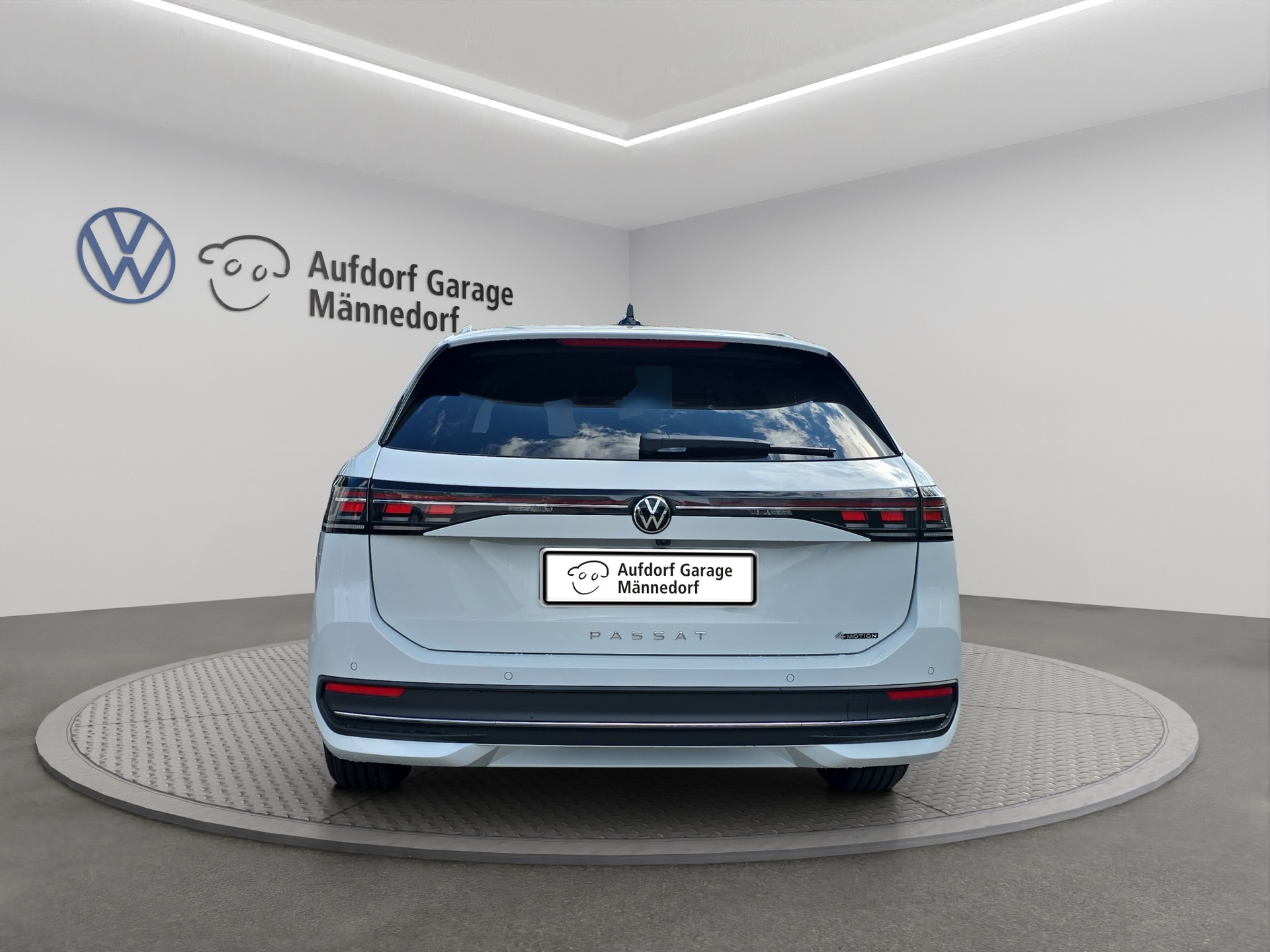VW Passat Variant 2.0 TDI evo Business 4 Motion DSG-image-4