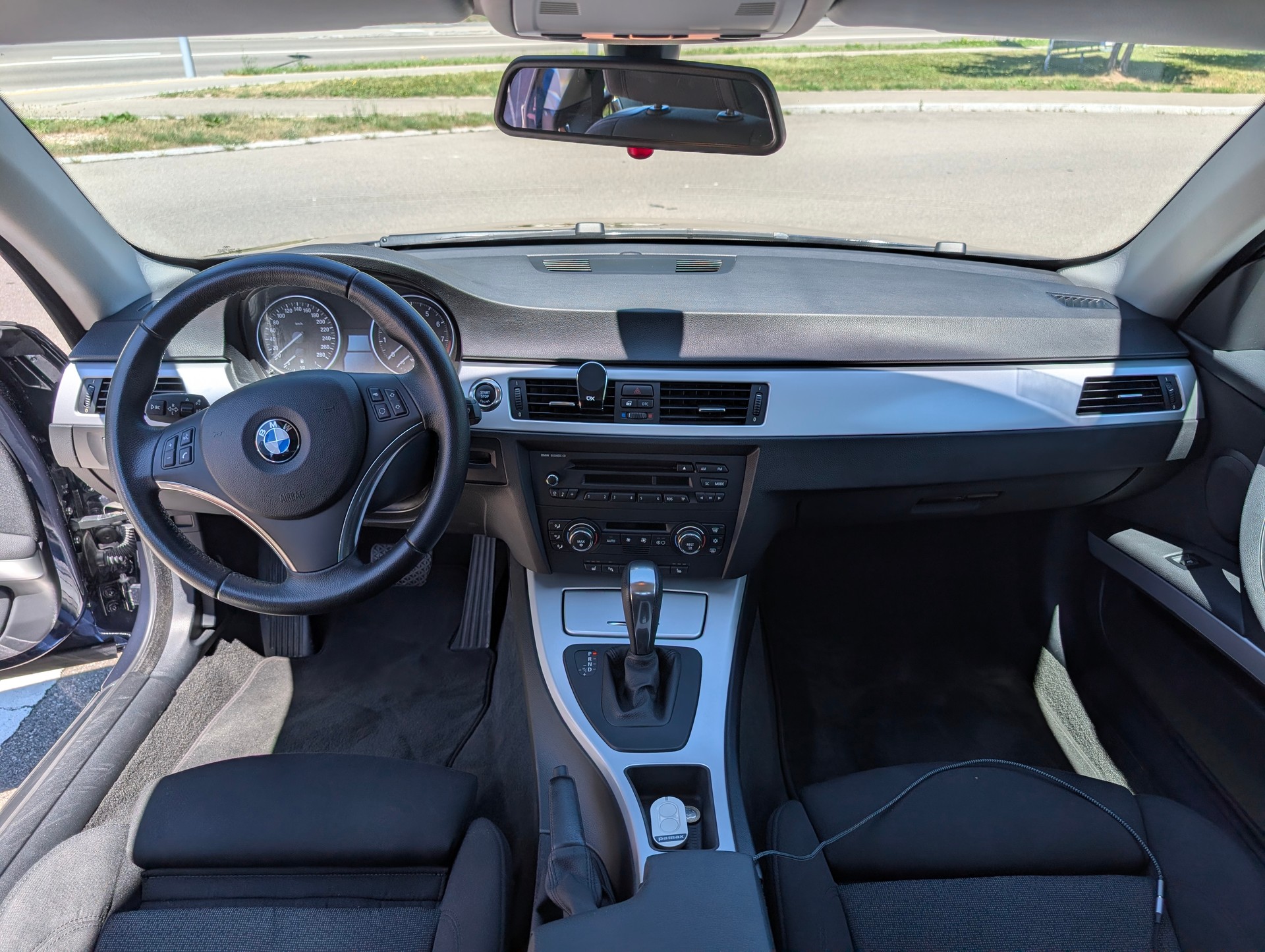 BMW 335i xDrive-image-7