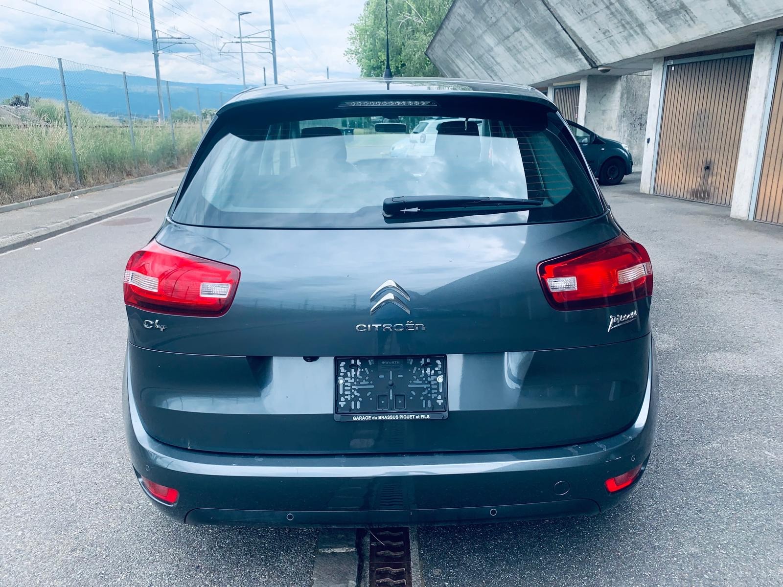 CITROEN C4 Picasso 1.6 e-HDi Attraction ETG6-image-3