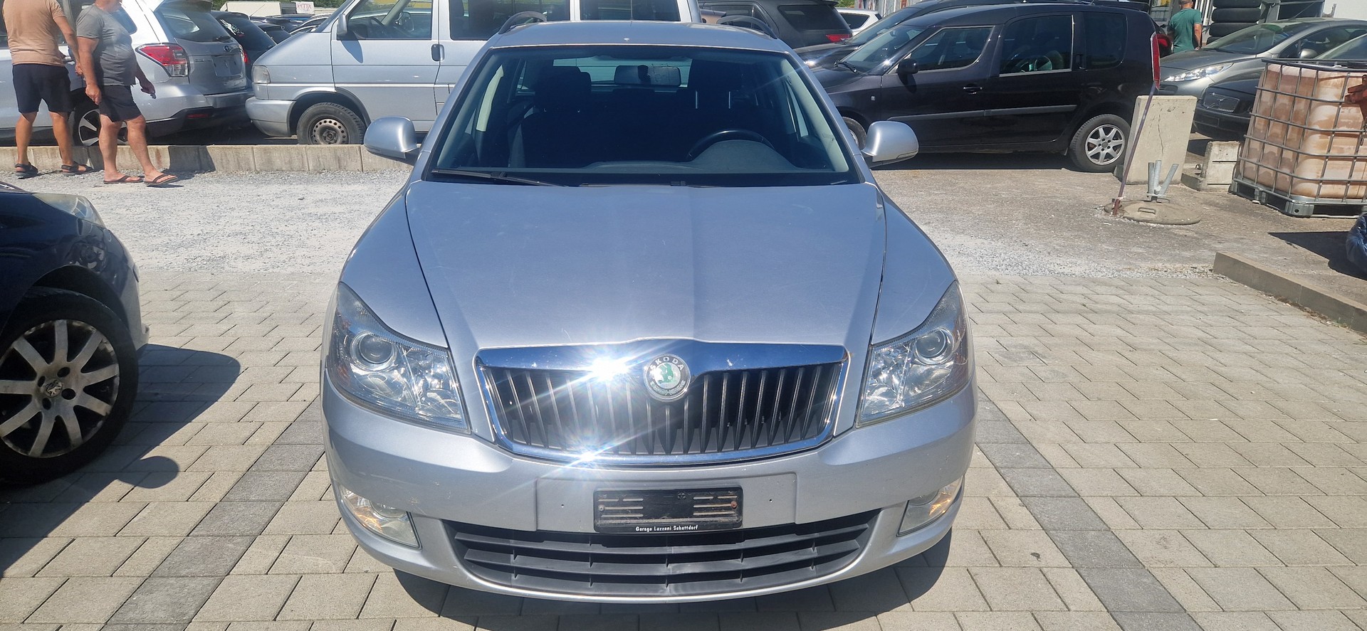 SKODA Octavia Combi 1.8 TSI 50Years 4x4-image-1