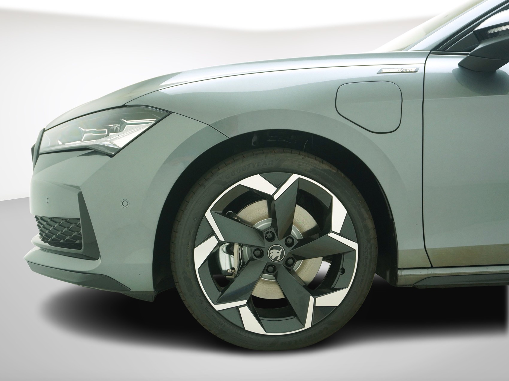 SKODA Superb 1.5 TSI Plug-in-Hybrid Sportline DSG-image-9