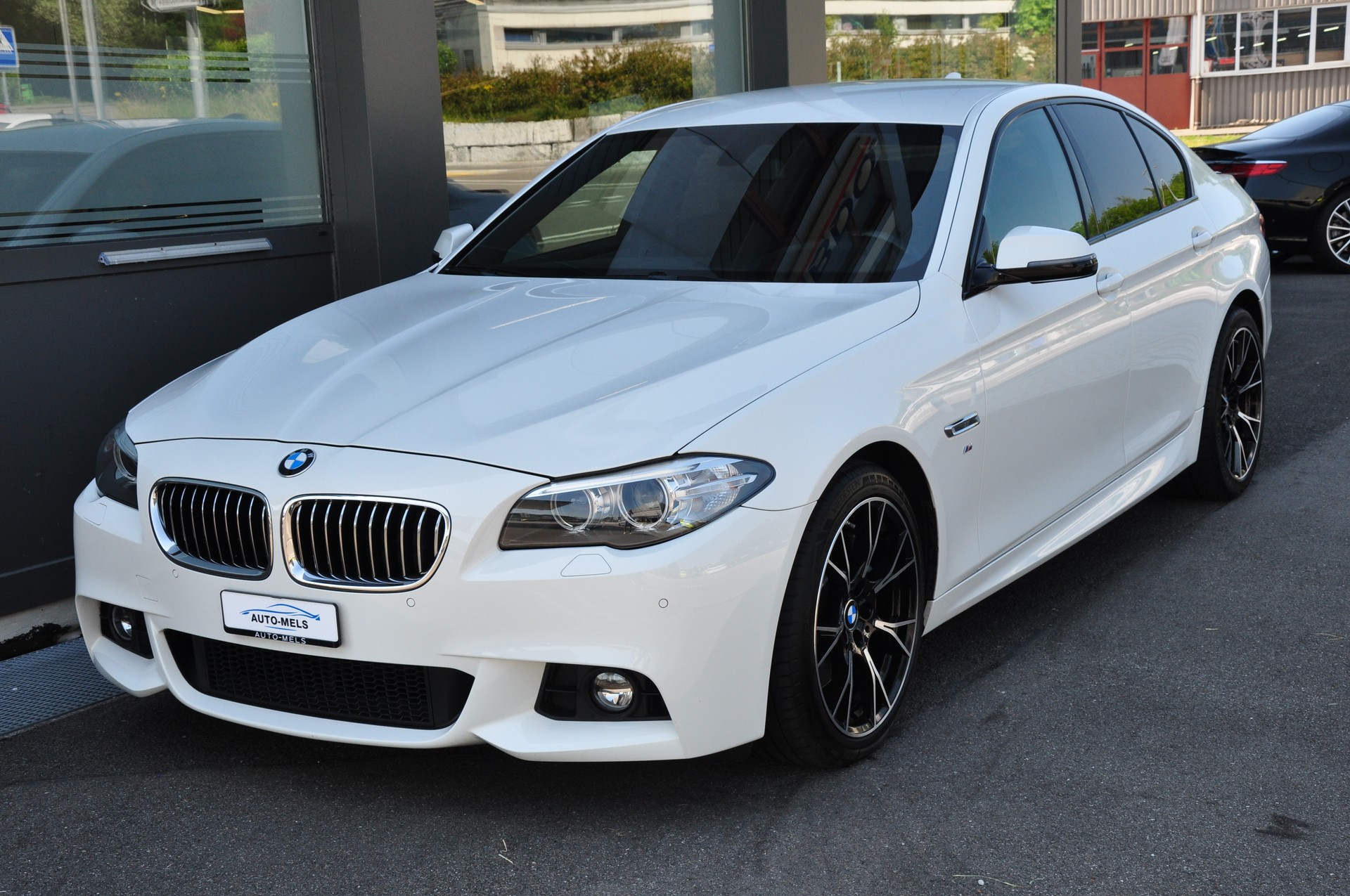 BMW 525d xDrive Steptronic M Sport-image-2