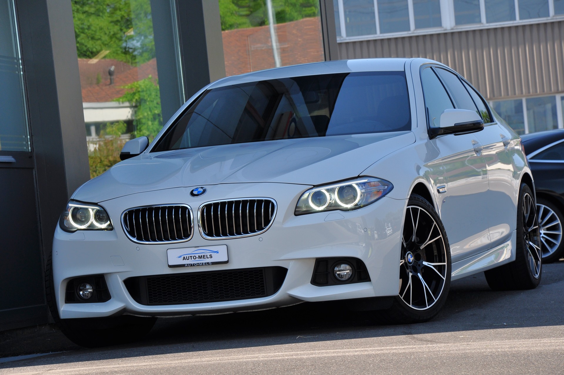 BMW 525d xDrive Steptronic M Sport-image-0