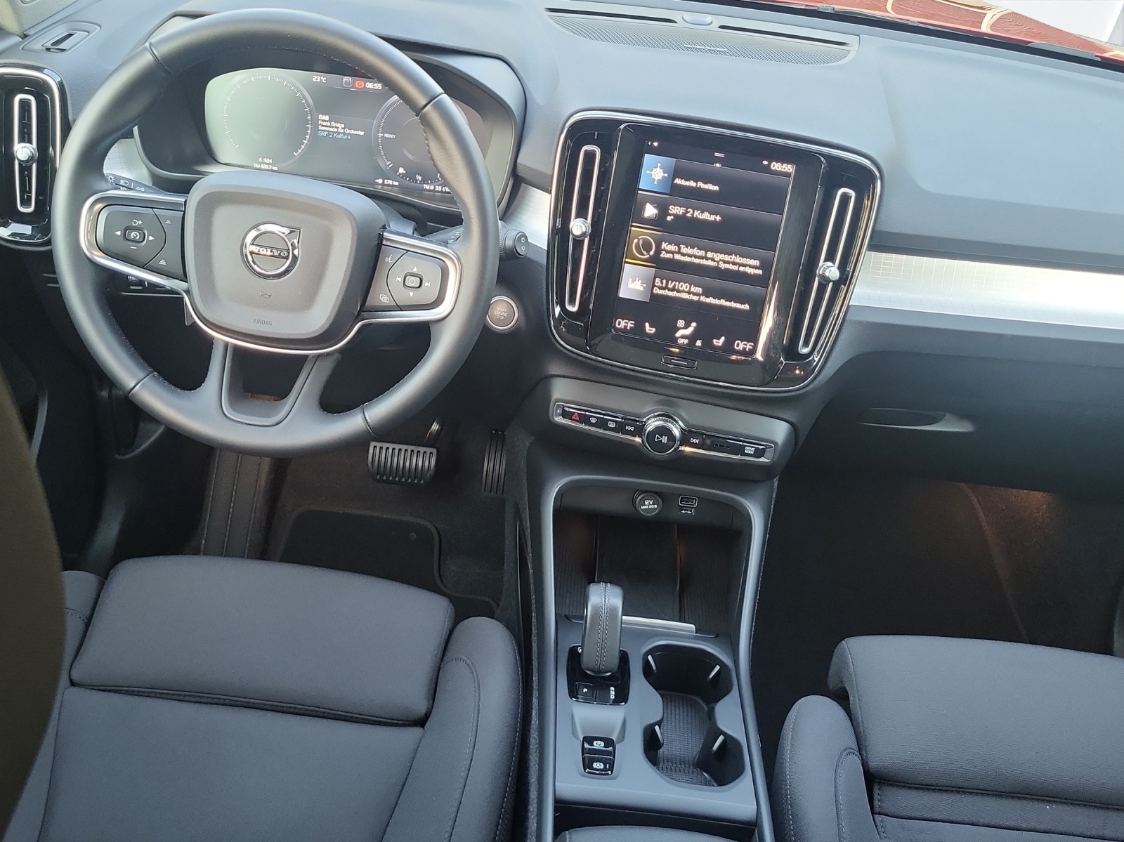VOLVO XC40 1.5 T5 TE Inscription Expression-image-13