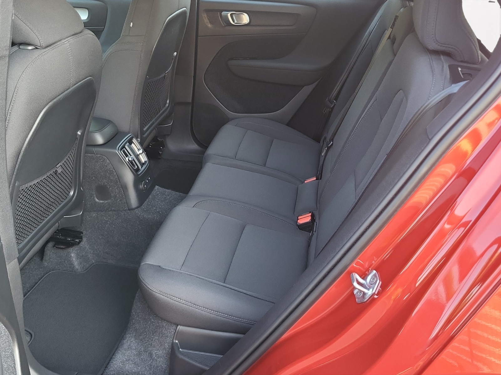 VOLVO XC40 1.5 T5 TE Inscription Expression-image-14