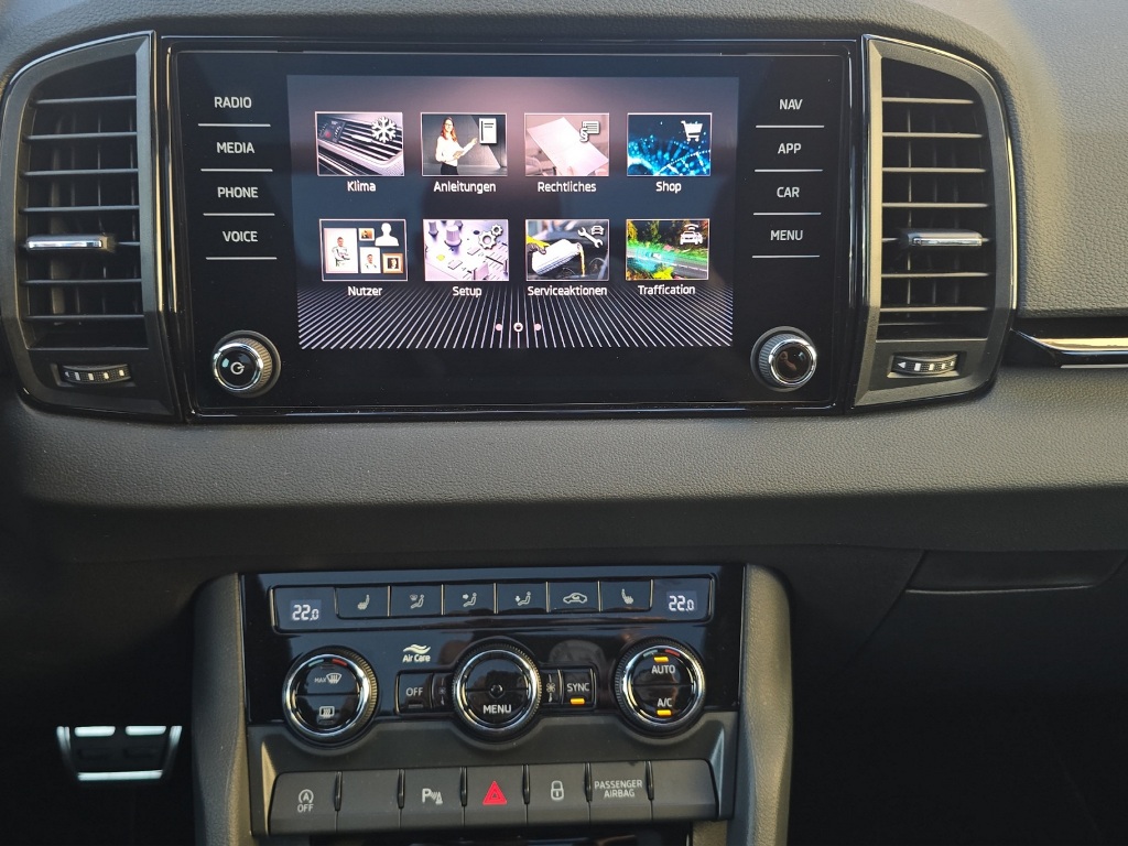 SKODA Karoq 1.5 TSI SportLine DSG-image-22
