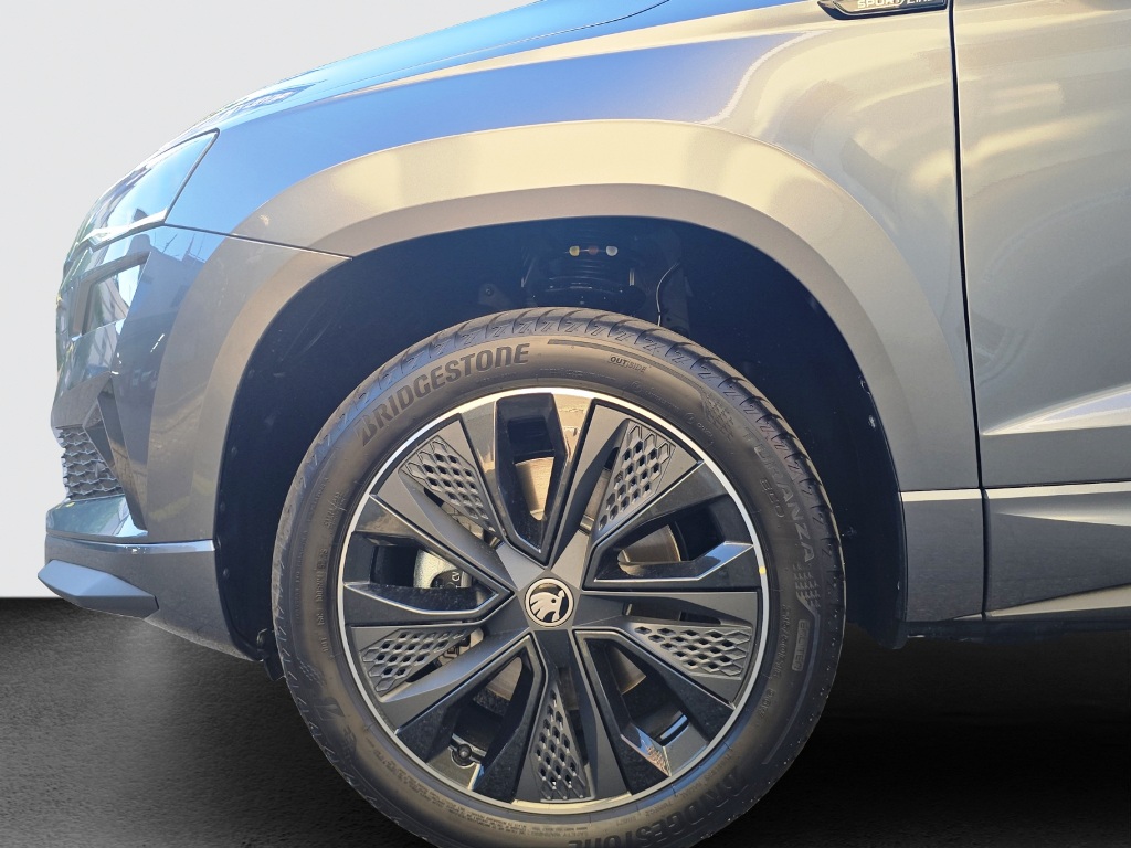 SKODA Karoq 1.5 TSI SportLine DSG-image-16