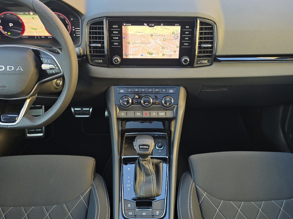 SKODA Karoq 1.5 TSI SportLine DSG-image-14