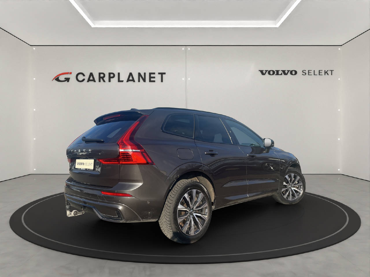 VOLVO XC60 2.0 T6 TE R-Design eAWD-image-3