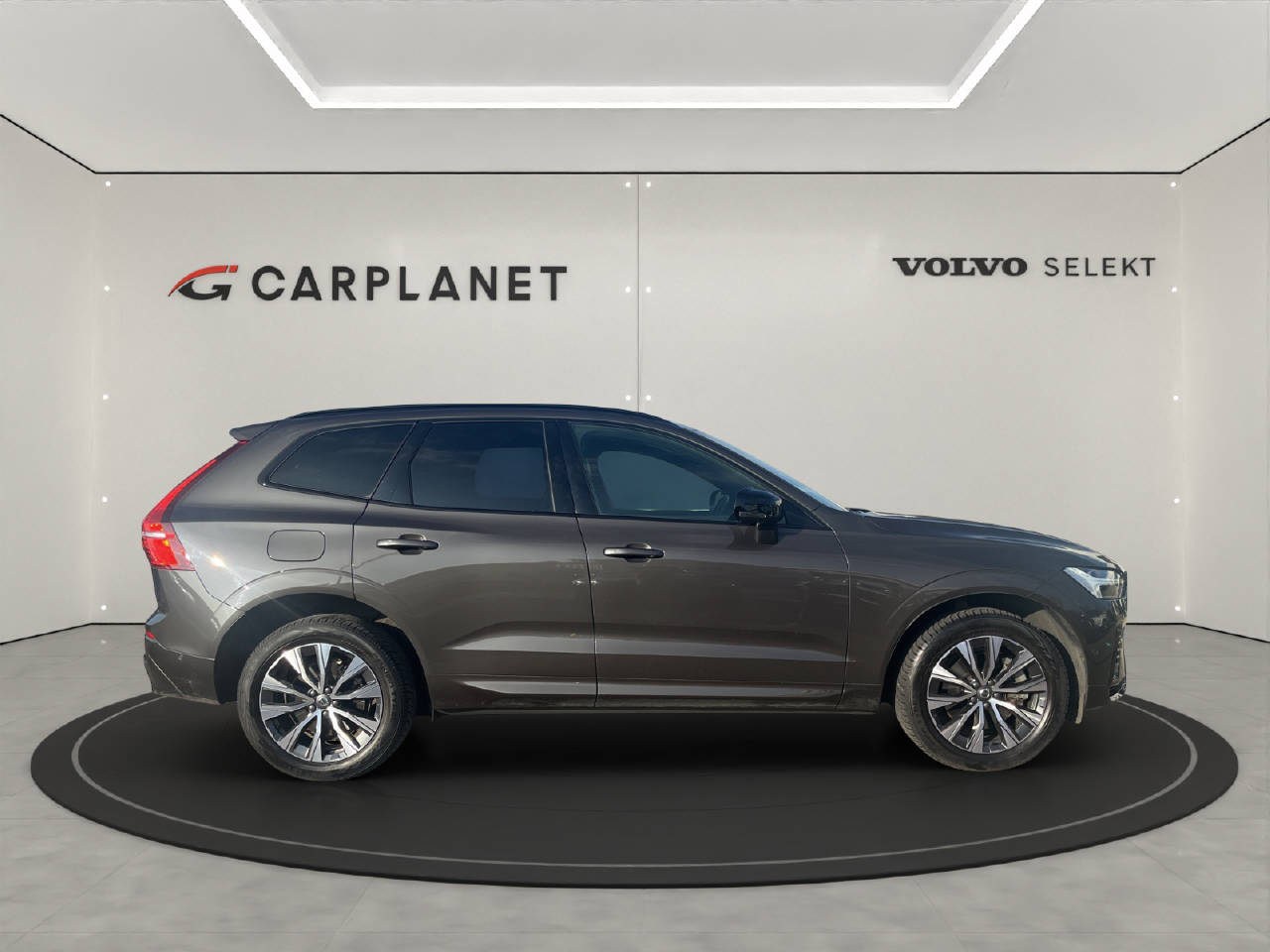 VOLVO XC60 2.0 T6 TE R-Design eAWD-image-2