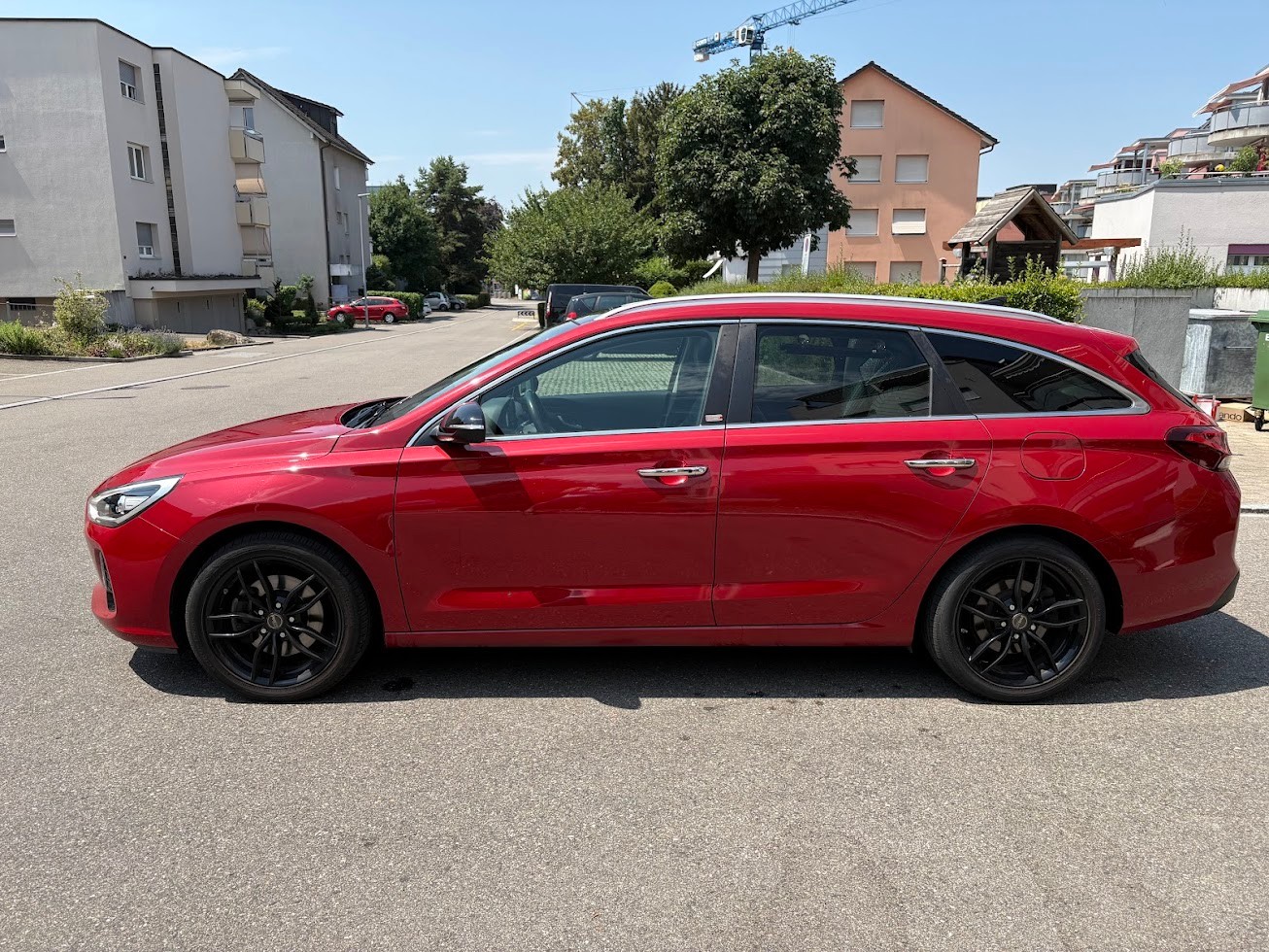 HYUNDAI i30 1.6 CRDi Vertex-image-2
