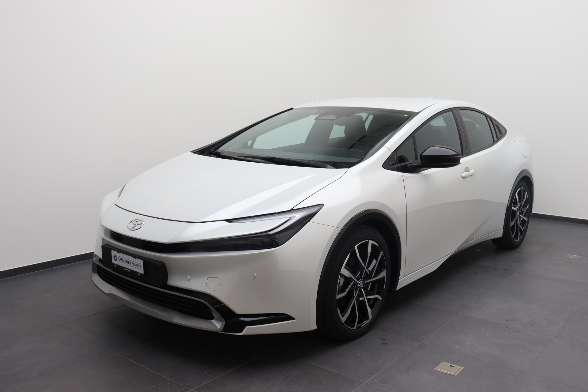 TOYOTA Prius 2.0 Plug-In-Hybrid Style