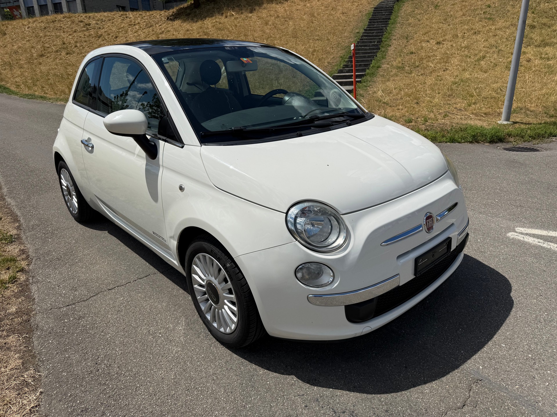 FIAT 500 1.2 Lounge-image-1